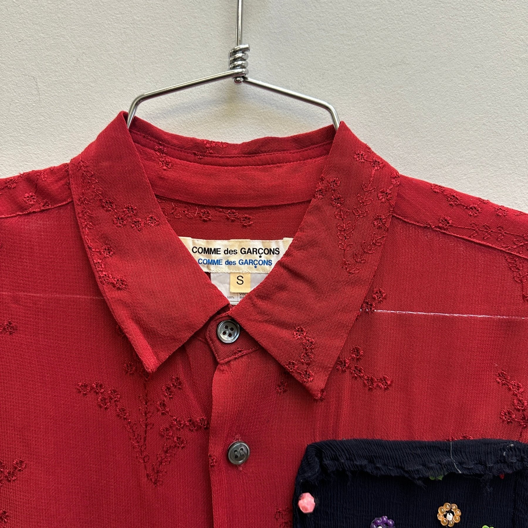 Comme Des Garçons Shirt Sheer Floral Side Patch Dress Shirt - Image 5