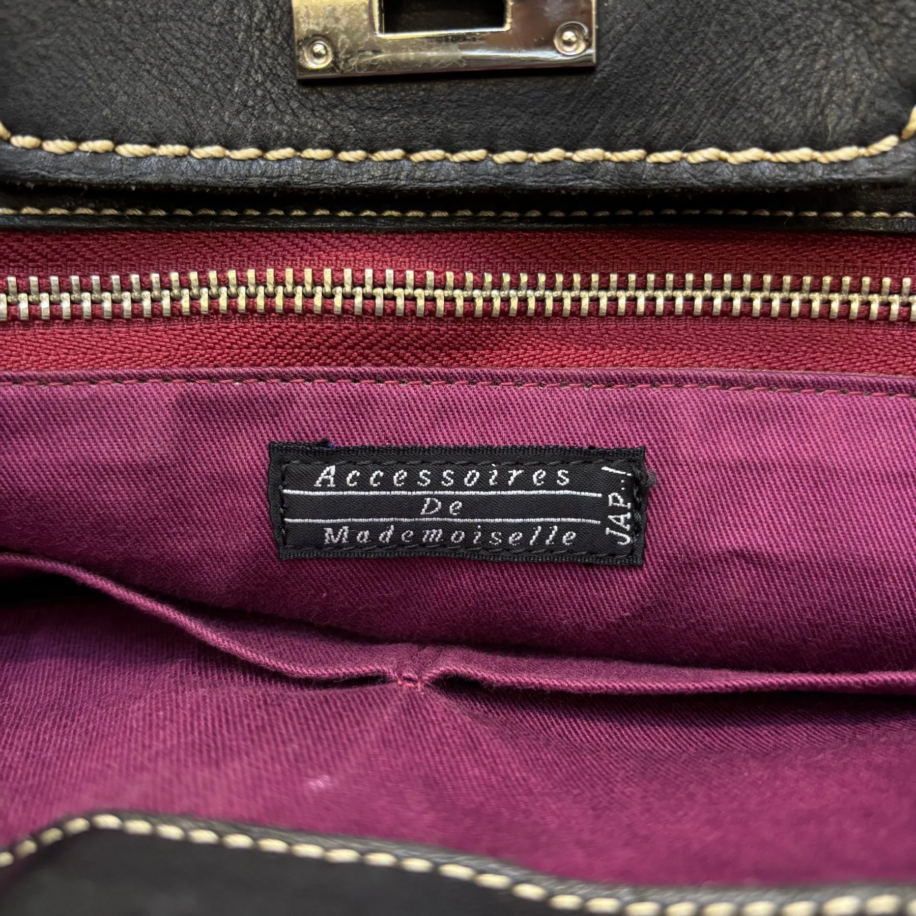 Contrast Stitching Leather Firkin Handbag - Image 17
