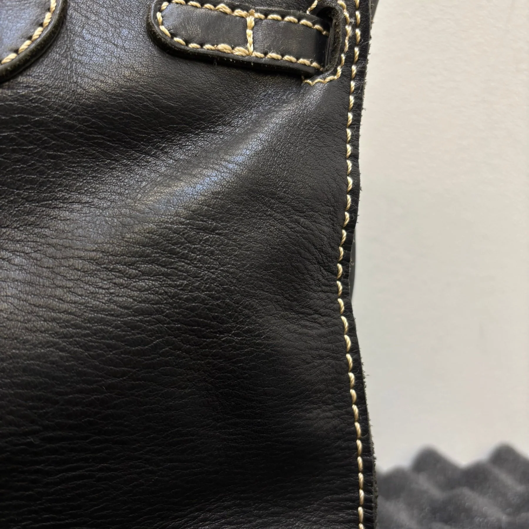 Contrast Stitching Leather Firkin Handbag - Image 8