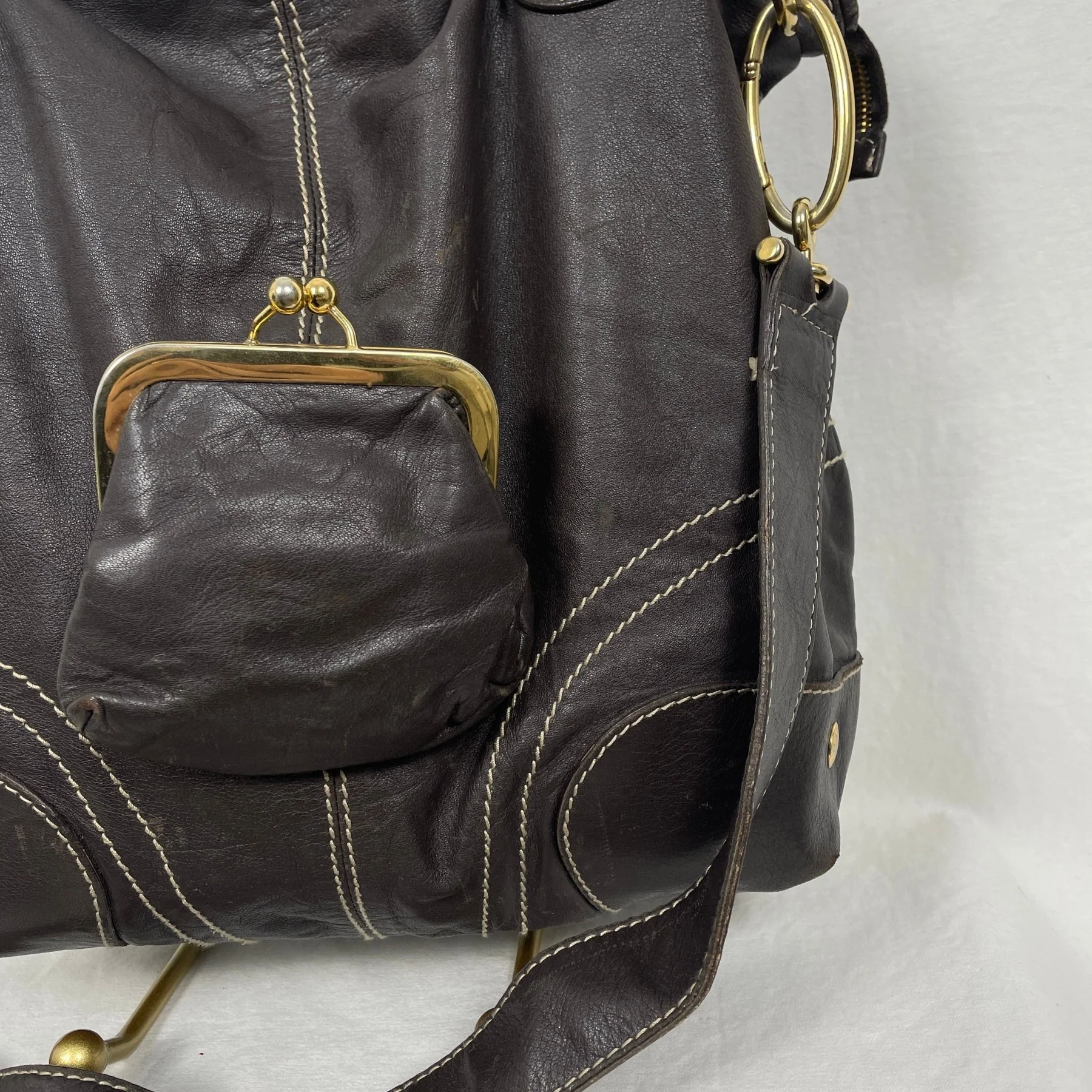 Dolce & Gabbana One Shoulder Leather Handbag - Image 5