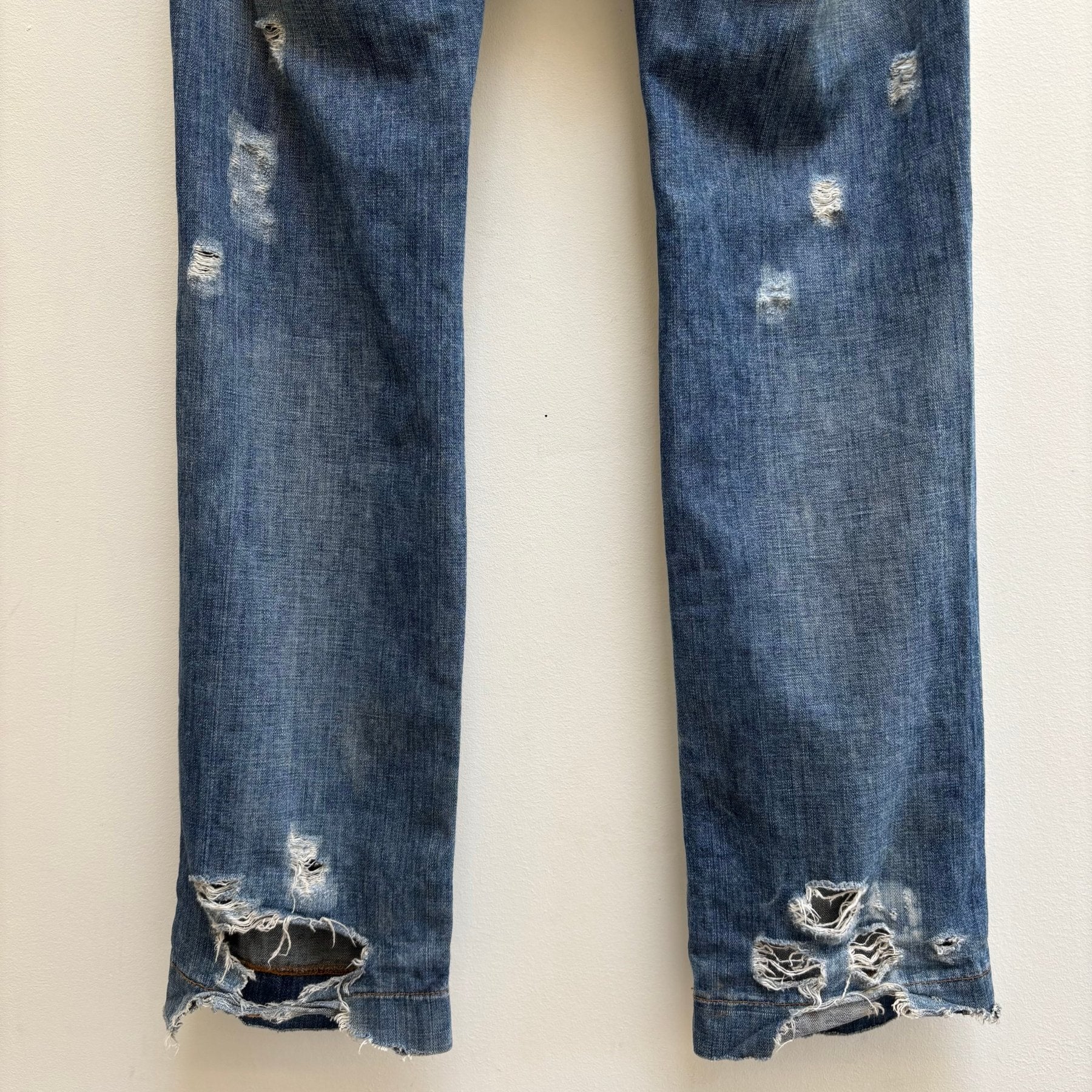 Dolce & Gabbana Studded Distressed Light Wash Jeans - Image 10