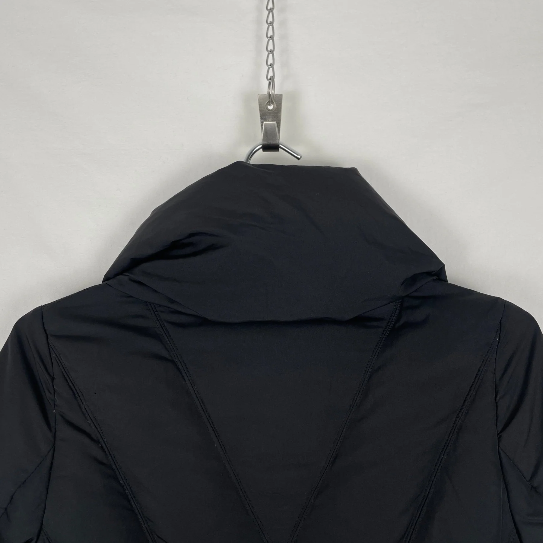 Enchantment...? Cropped Puffer Jacket - Image 5