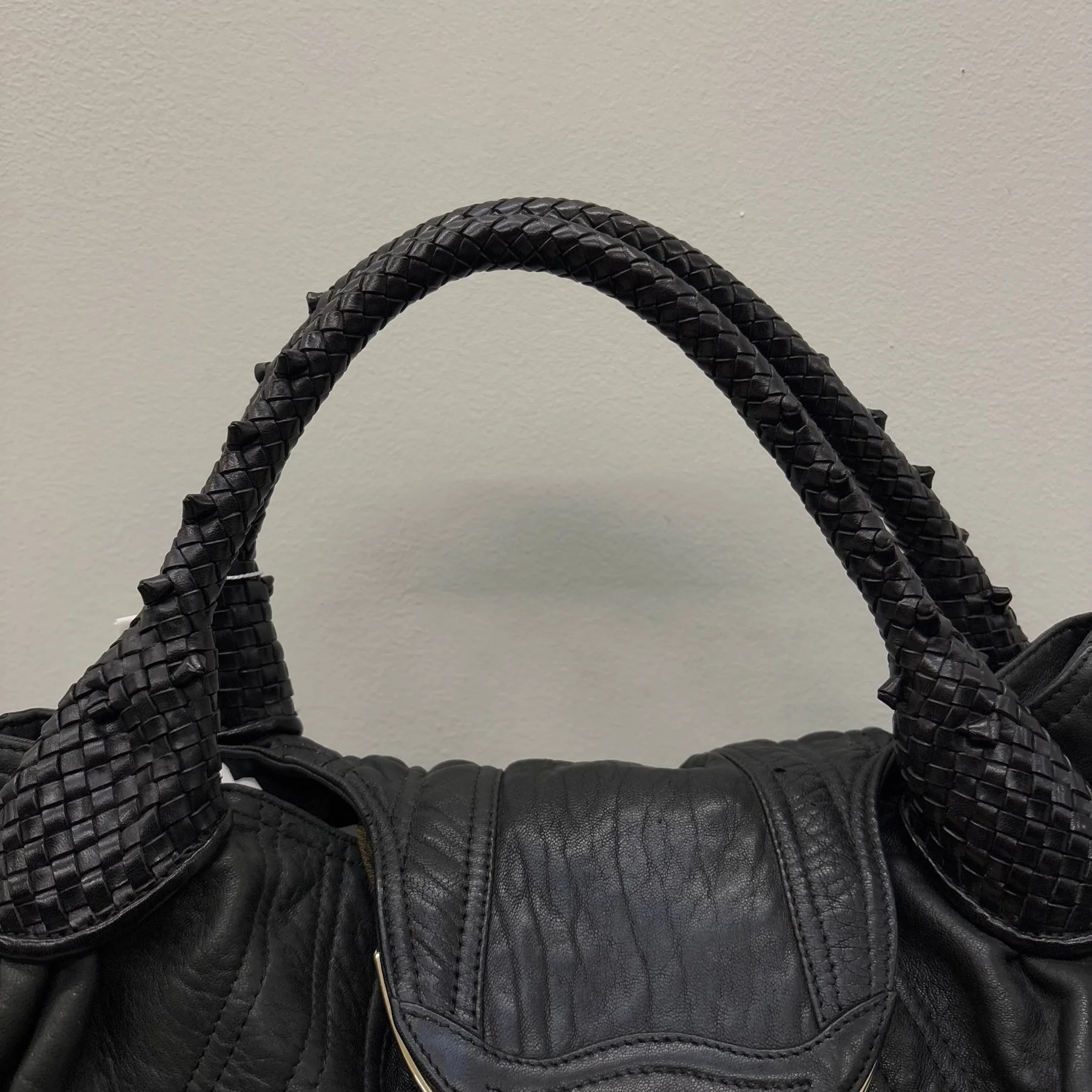 Fendi Spy Leather Handbag - Image 6