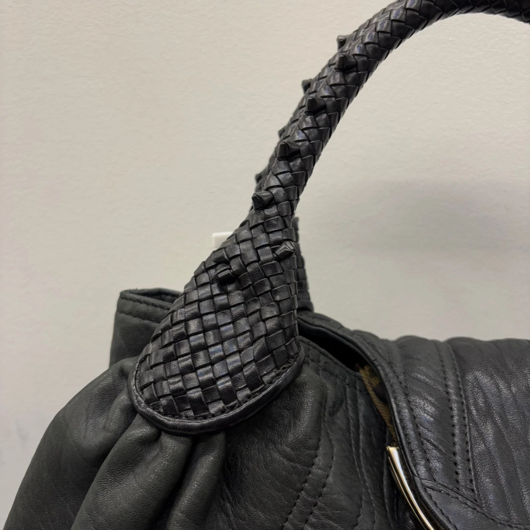 Fendi Spy Leather Handbag - Image 7