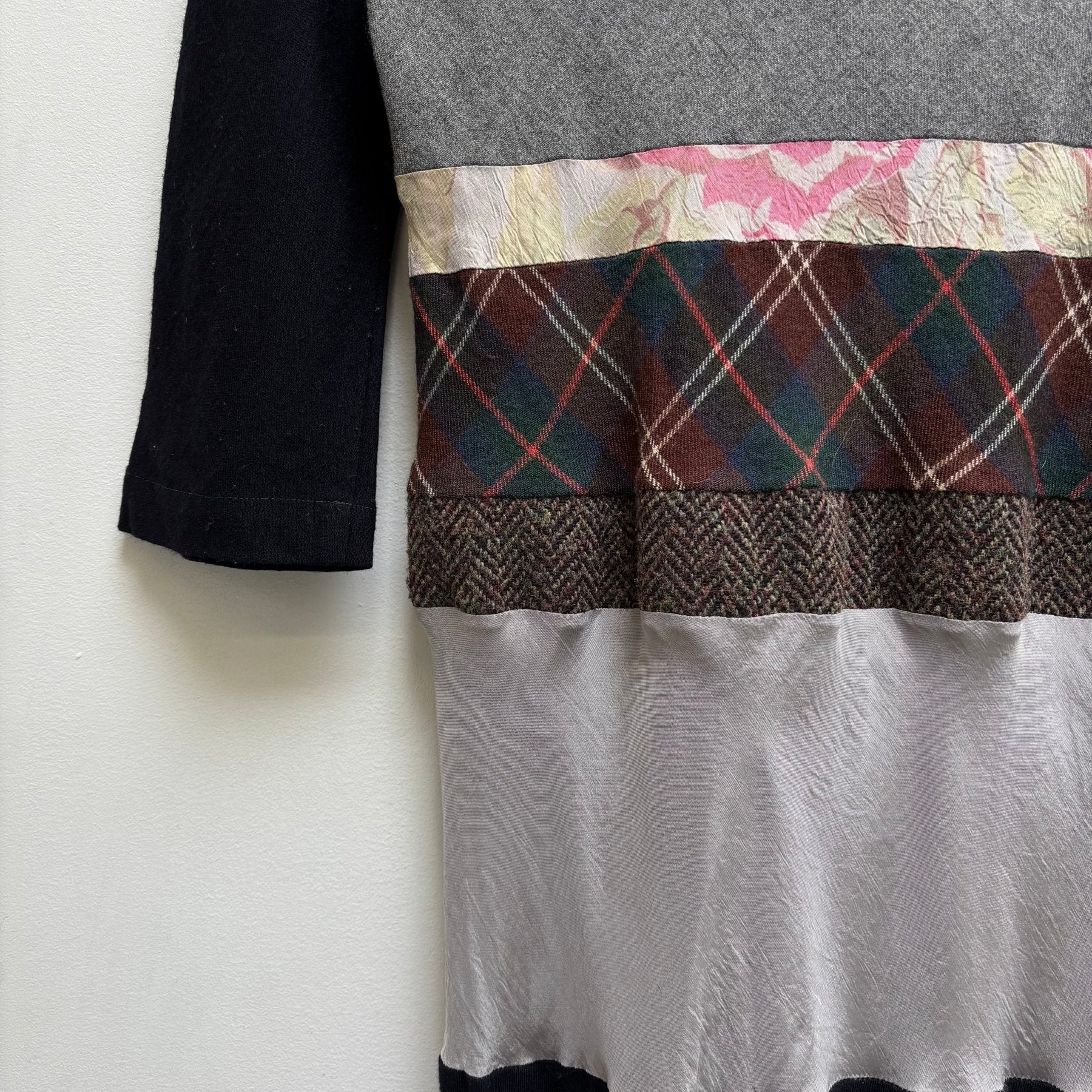 FW00 Comme Des Garçons Tricot Fluted Patchwork Dress - Image 13