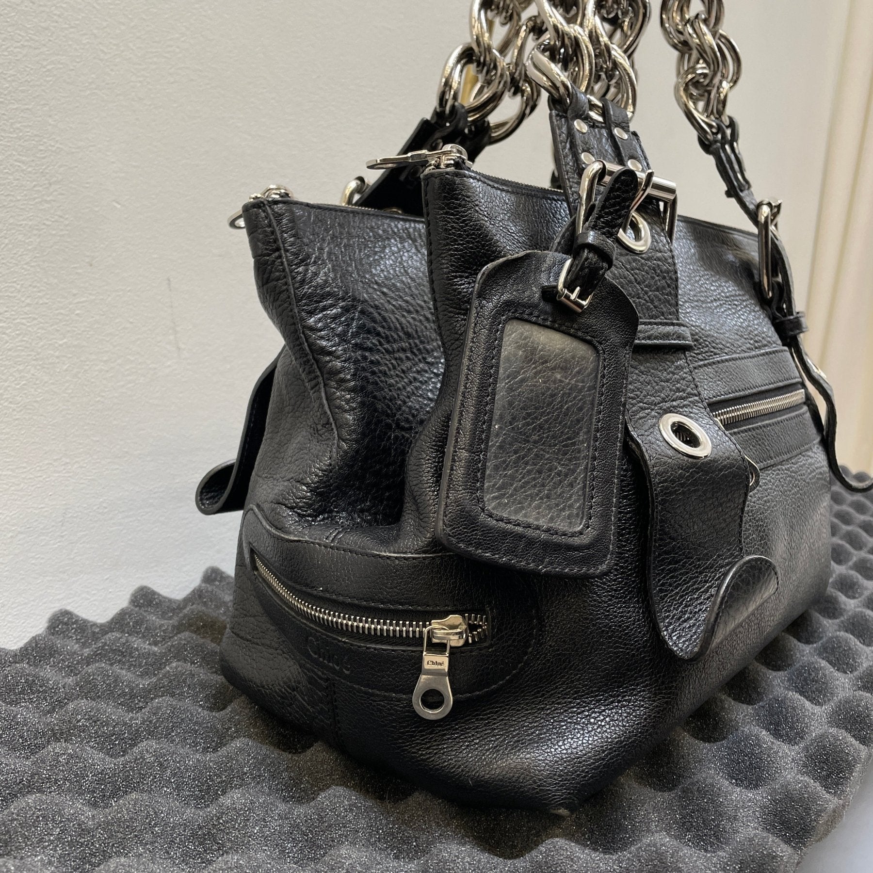 FW03 Chloé by Phoebe Philo Chain Link Accordion Bag - Image 5