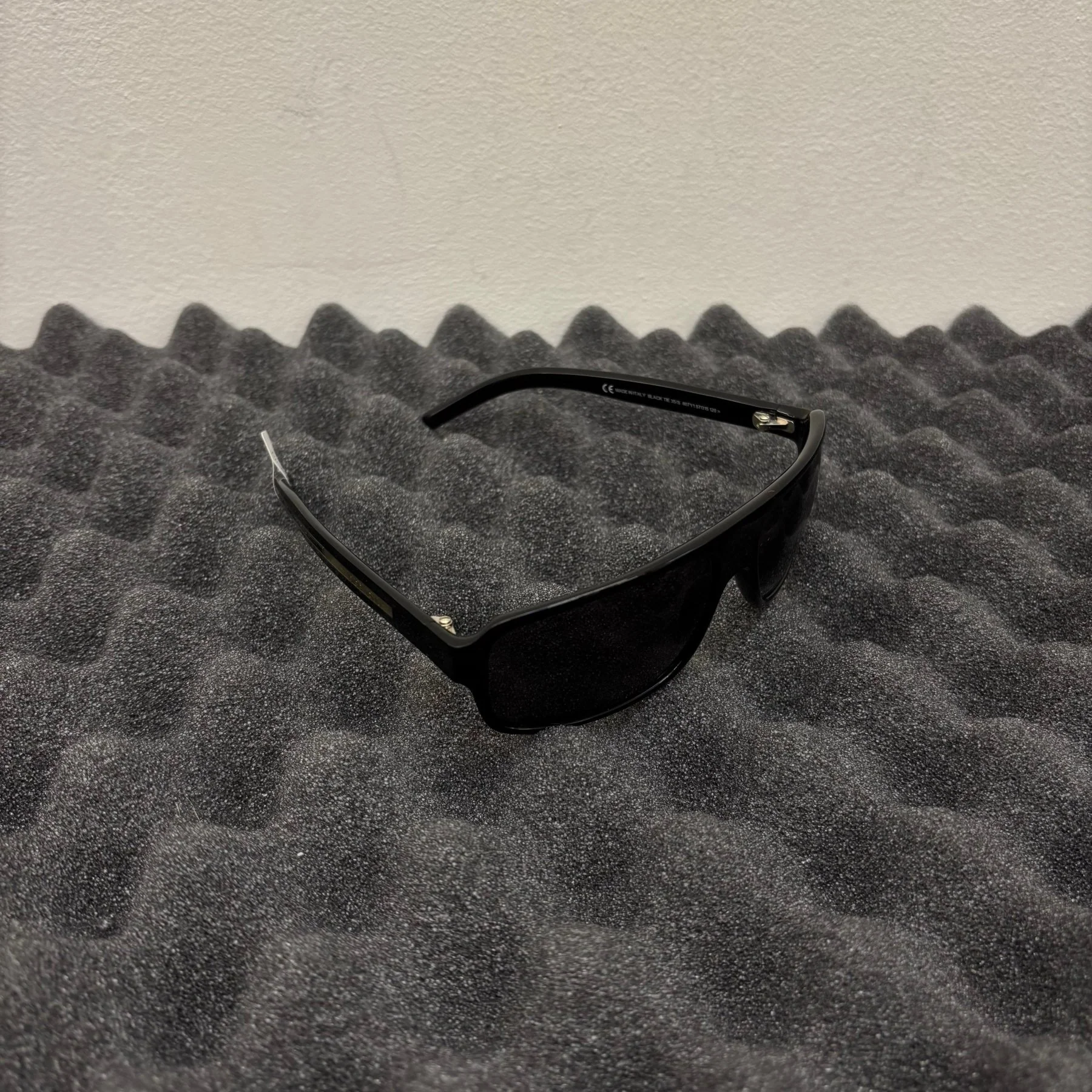 FW03 Dior Homme By Hedi Slimane Black Tie Sunglasses - Image 2