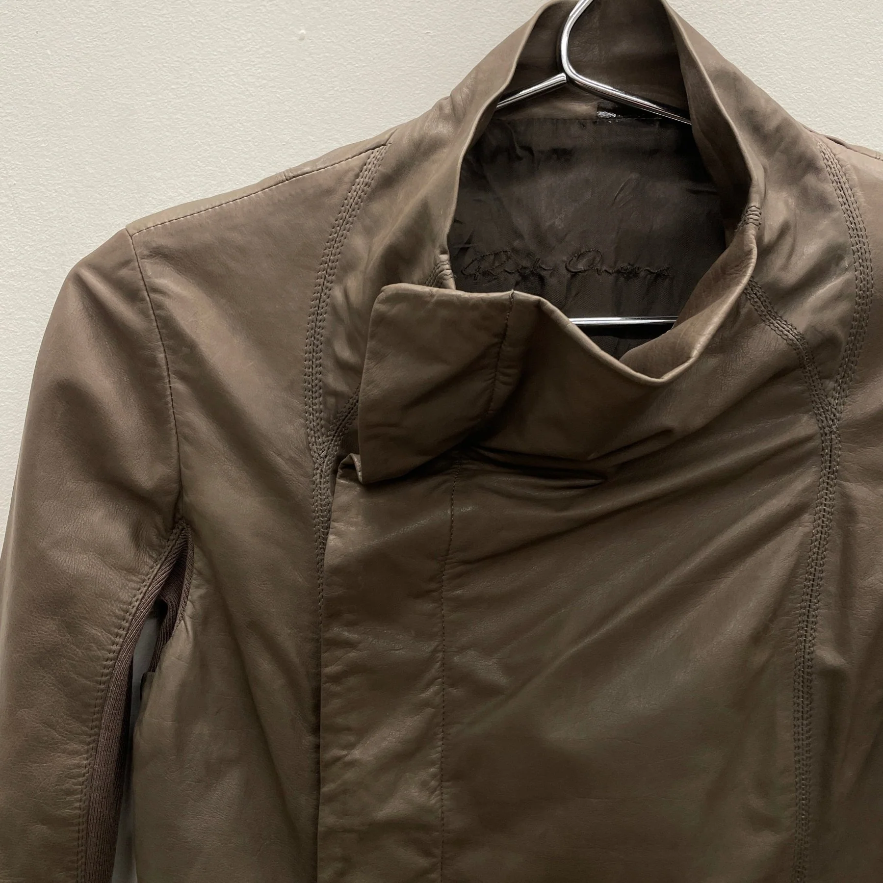 FW06 Rick Owens “DUSTOLATOR” Asymmetrical High Neck Jacket - Image 5
