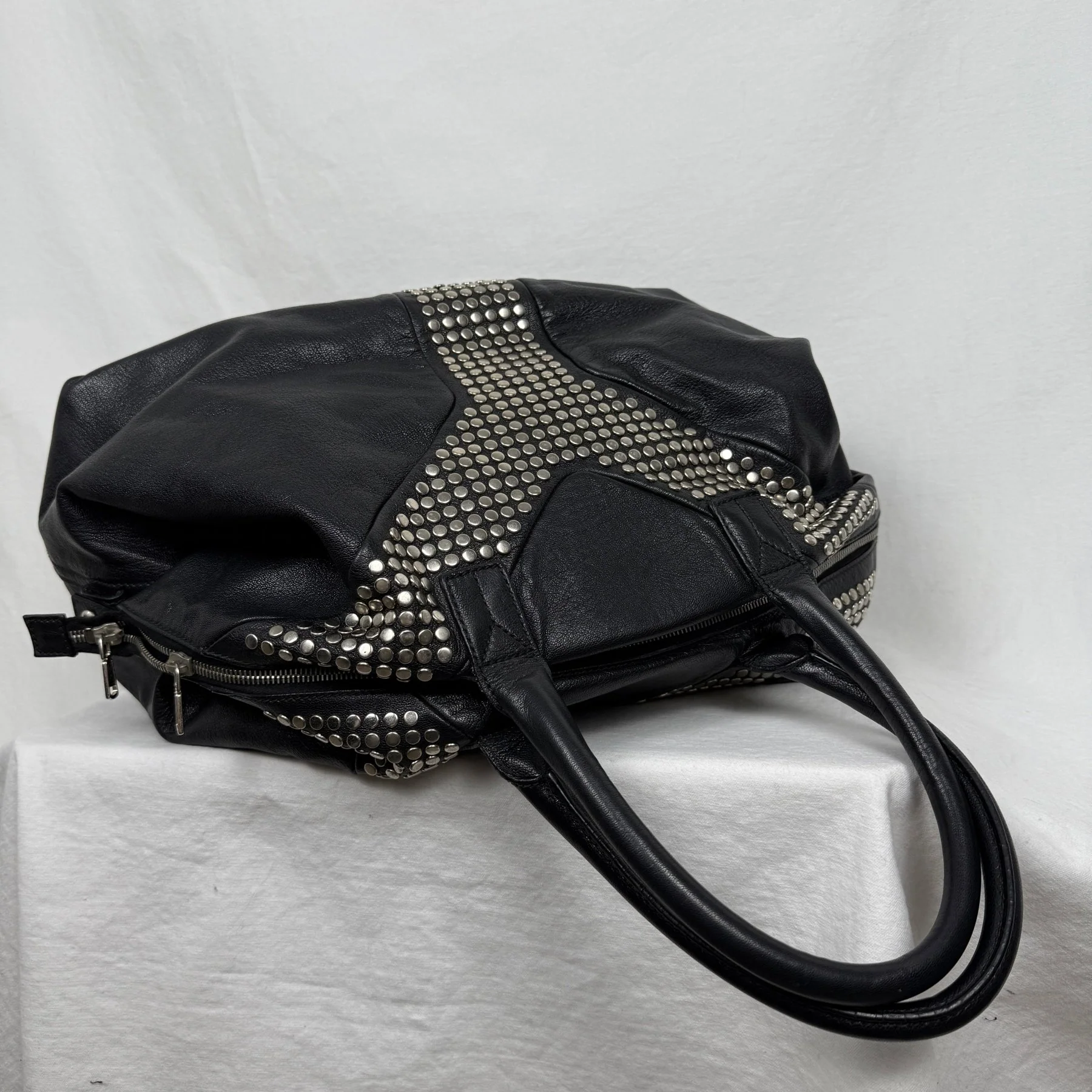 FW09 Yves Saint Laurent Studded Easy Sac by Stefano Pilati - Image 3