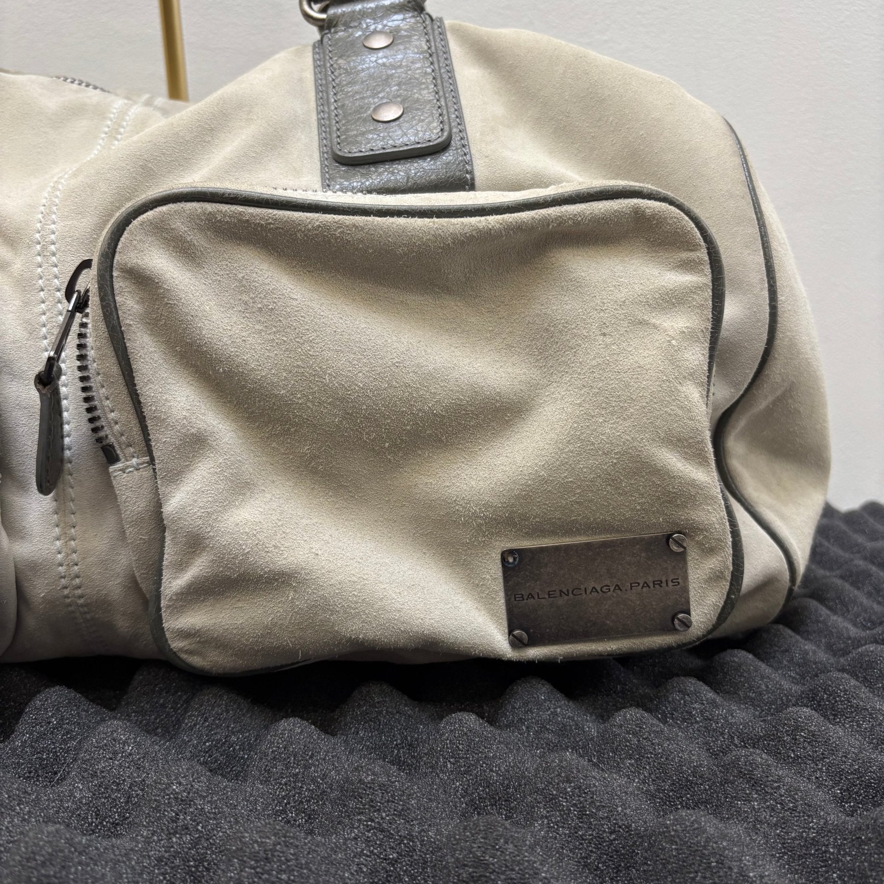 FW14 Balenciaga Suede Dual Pocket Duffle Bag - Image 3