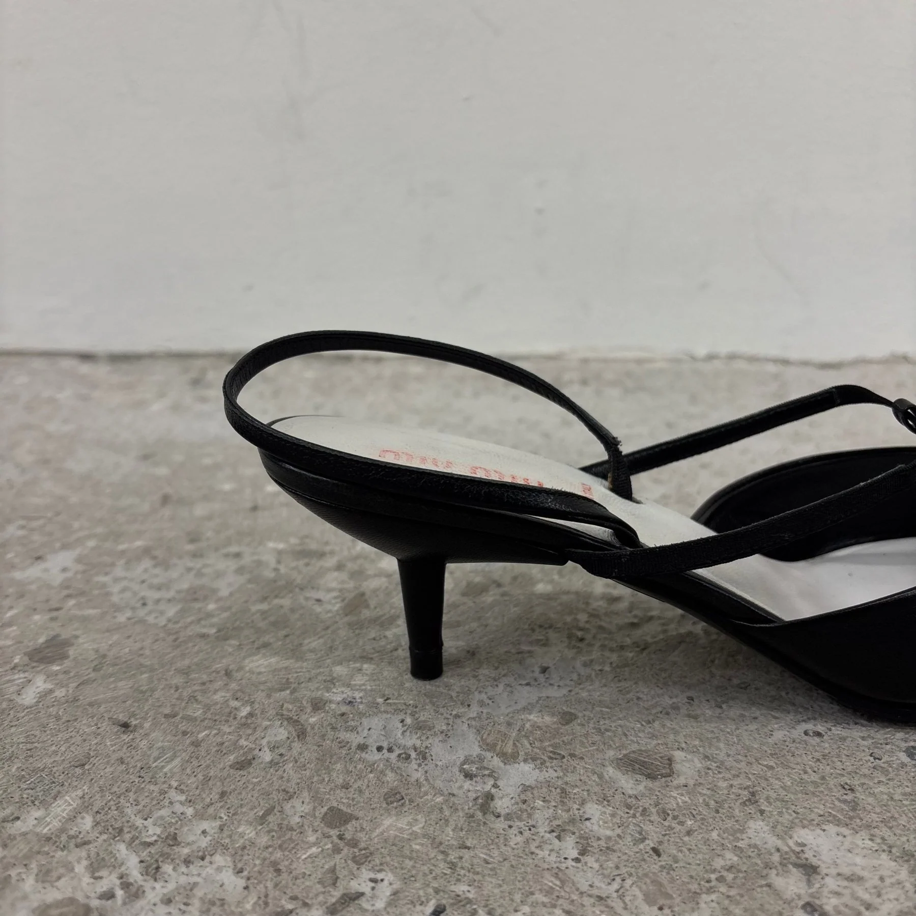 00s Miu Miu Slingback Pointed Kitten Heels - Image 6