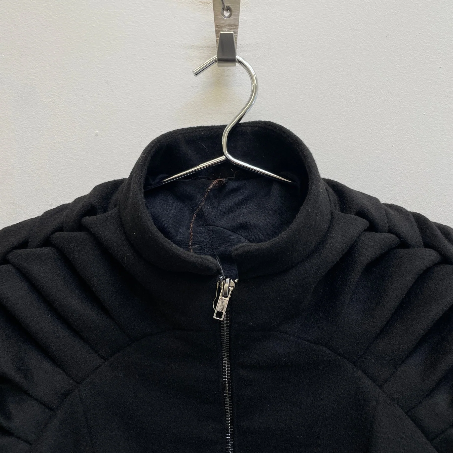 FW25 Geneve Florence Sculpted Jacket - Image 3