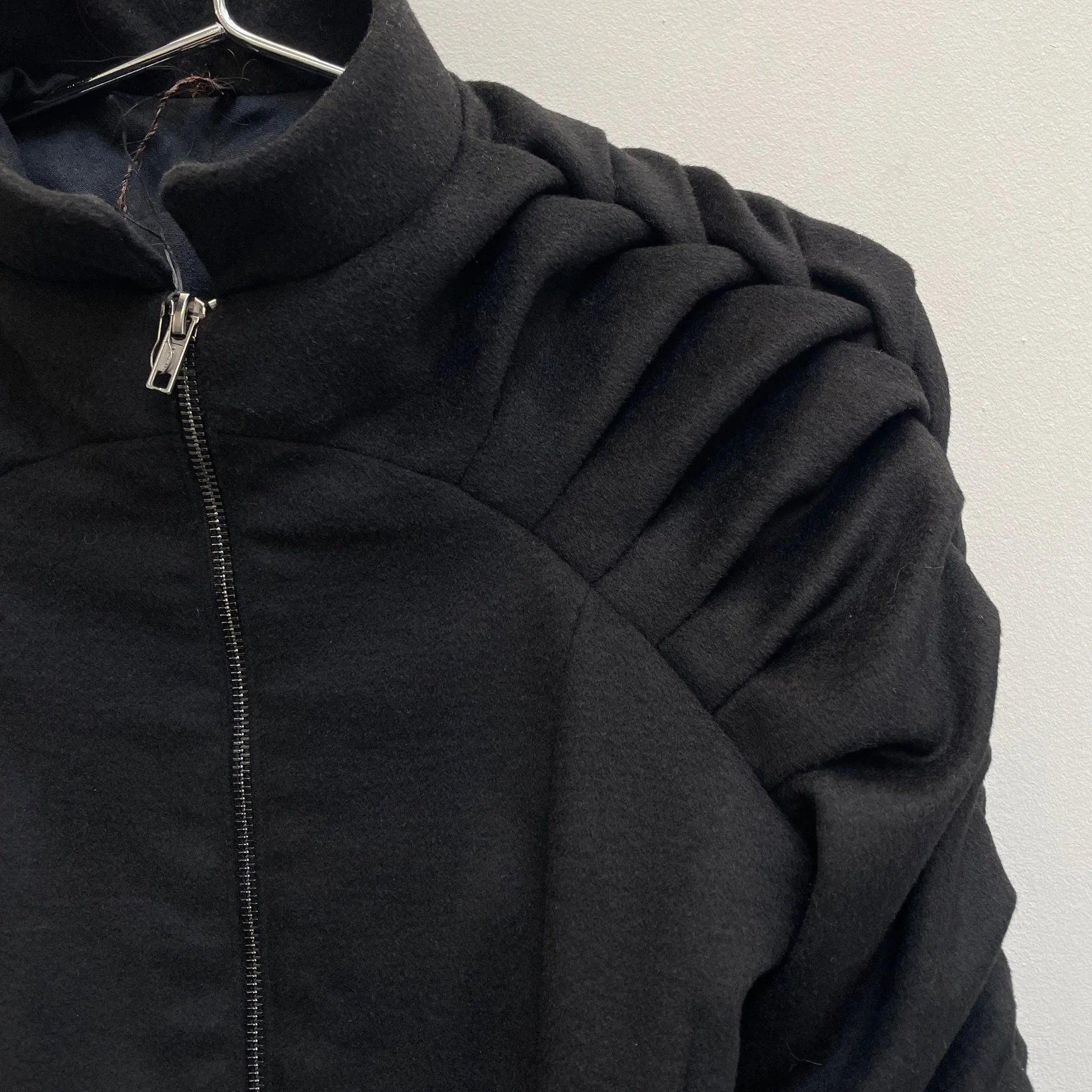 FW25 Geneve Florence Sculpted Jacket - Image 5