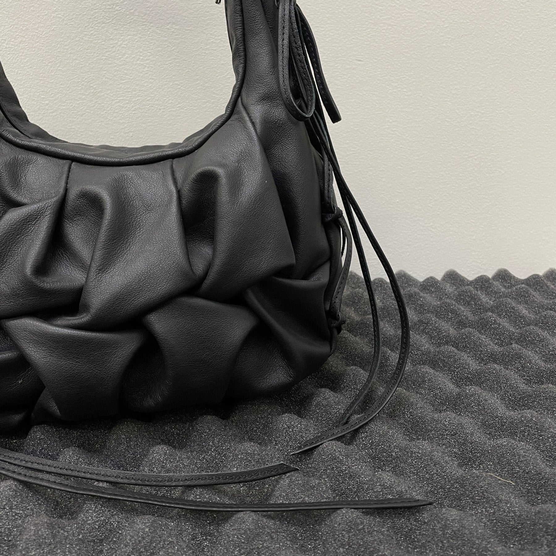 Geneve Florence Mini Bound Leather Bag - Image 3
