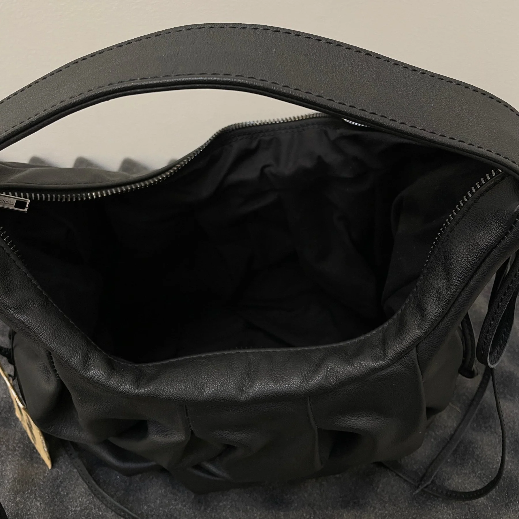 Geneve Florence Mini Bound Leather Bag - Image 7