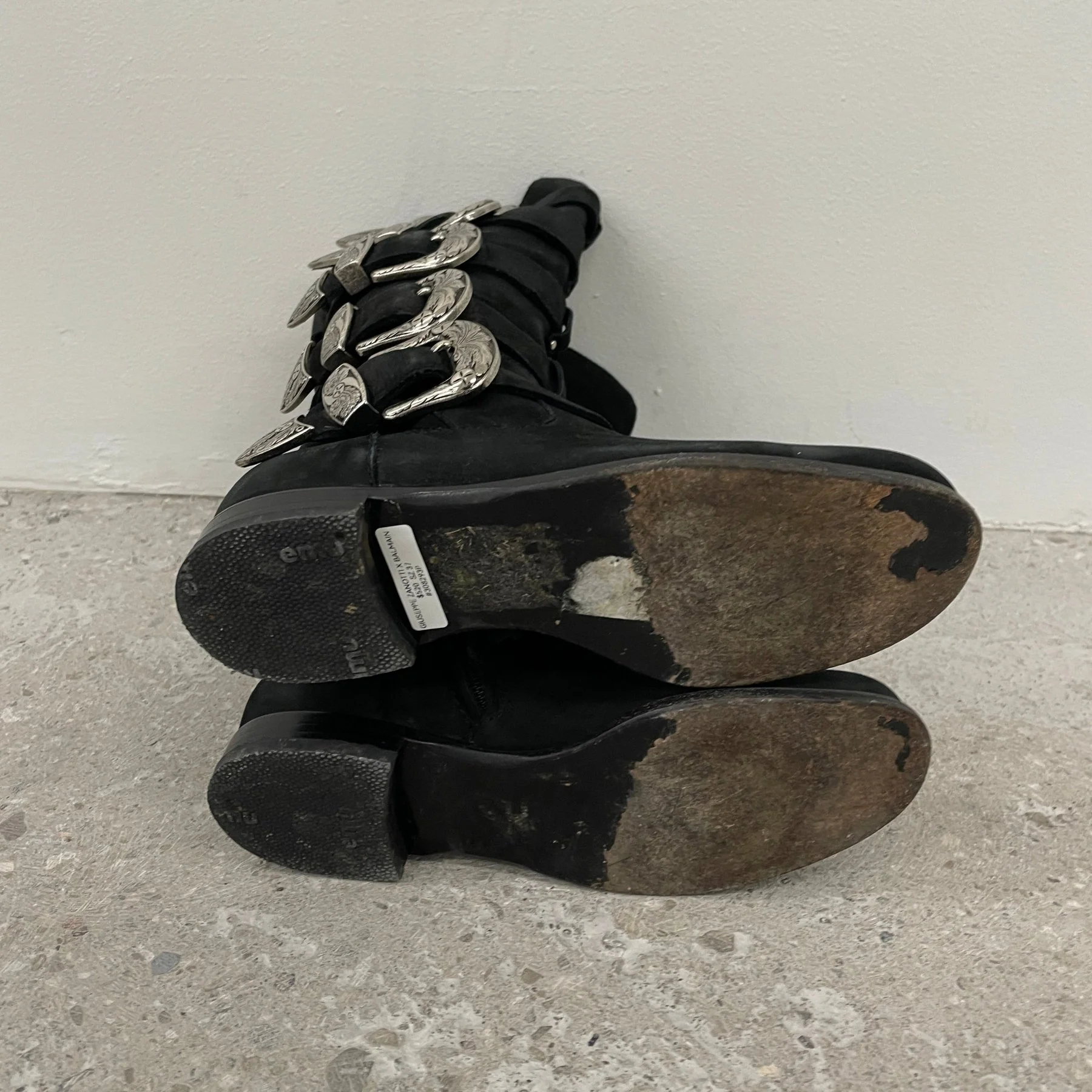 Giuseppe Zanotti X Balmain Suede Bluckle Boots - Image 7