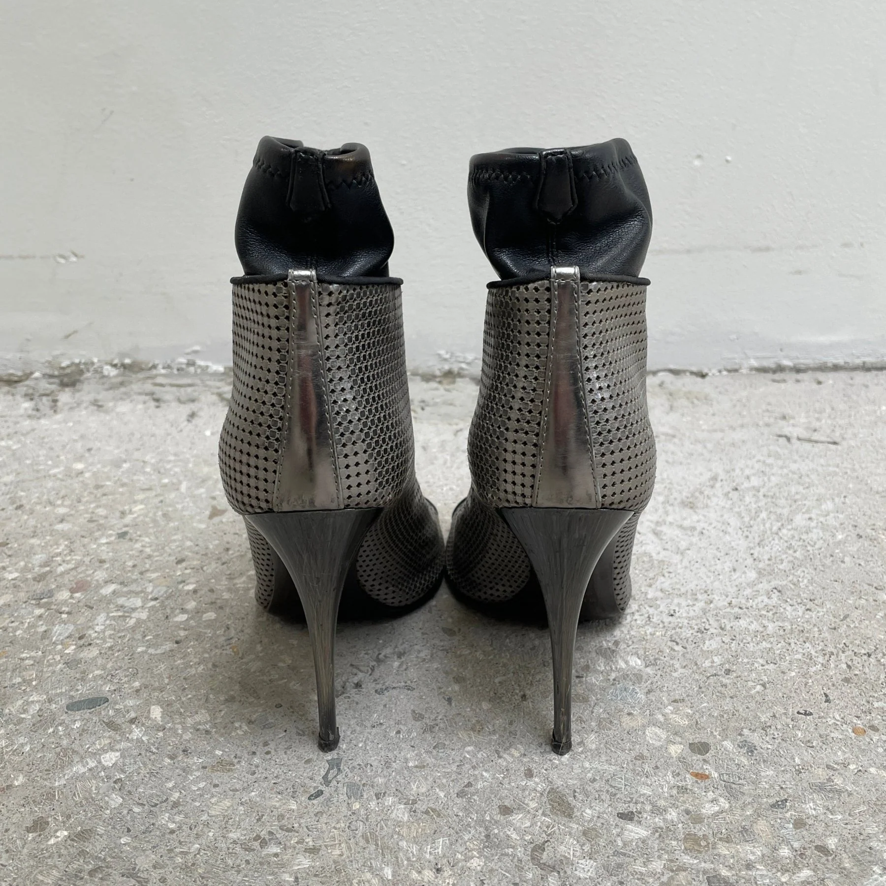 Giuseppe Zanotti Mini Silver Checkered Open Toe Heels - Image 4