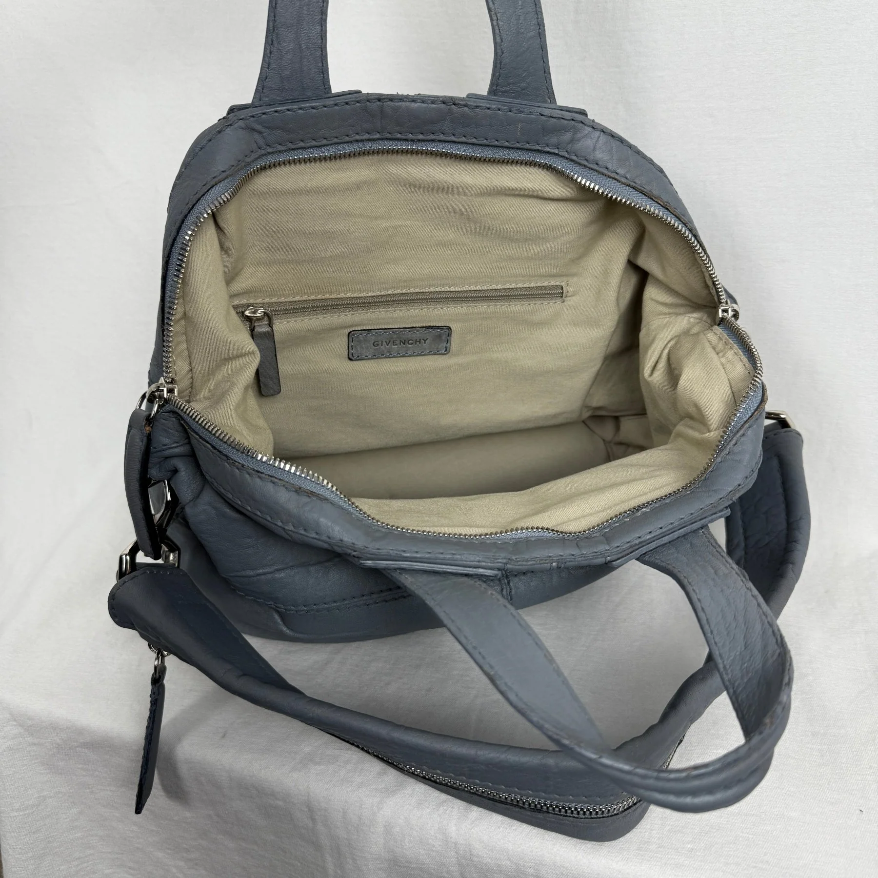 Givenchy Nightingale Leather Shoulder Bag - Image 12