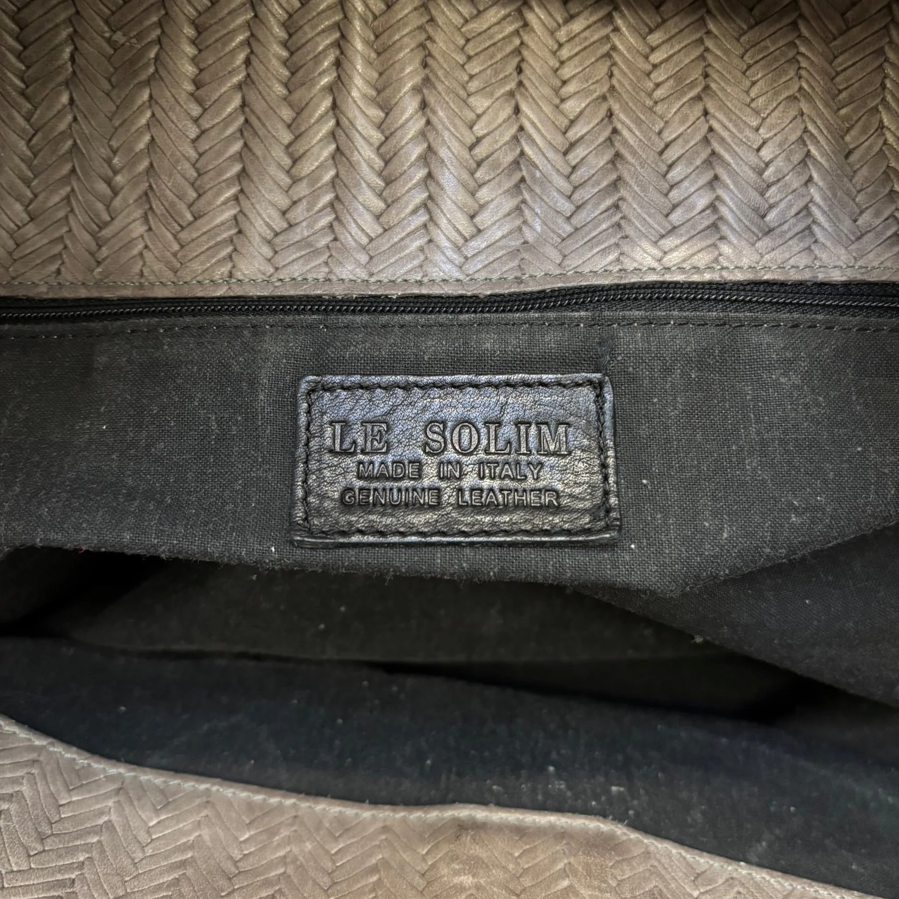 Grey Fishnet Patterned Leather Firkin Handbag - Image 18