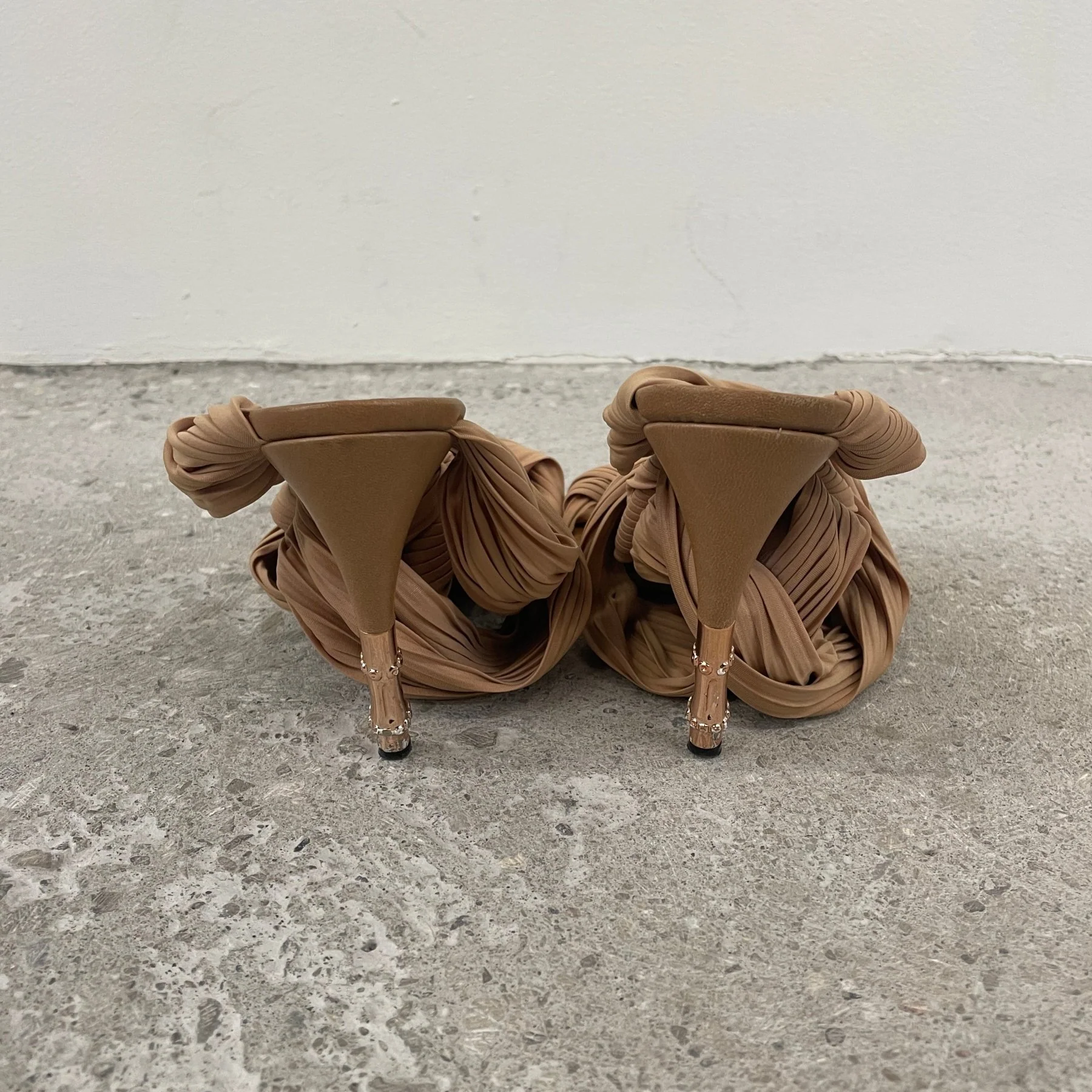 Gucci Tom Ford Silk Bamboo Heels - Image 5