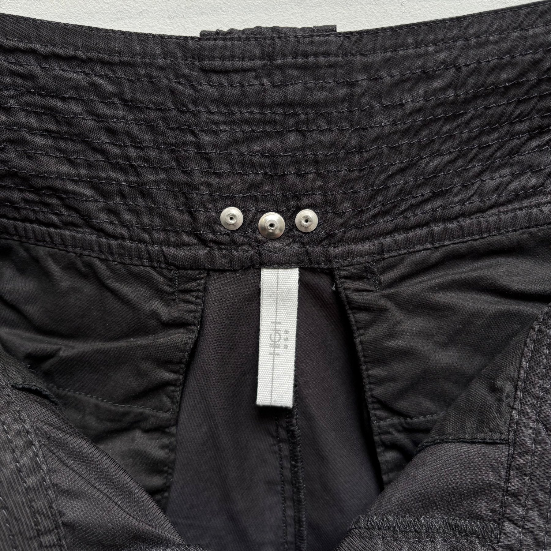HIGH USE Parachute Capris Pants - Image 15