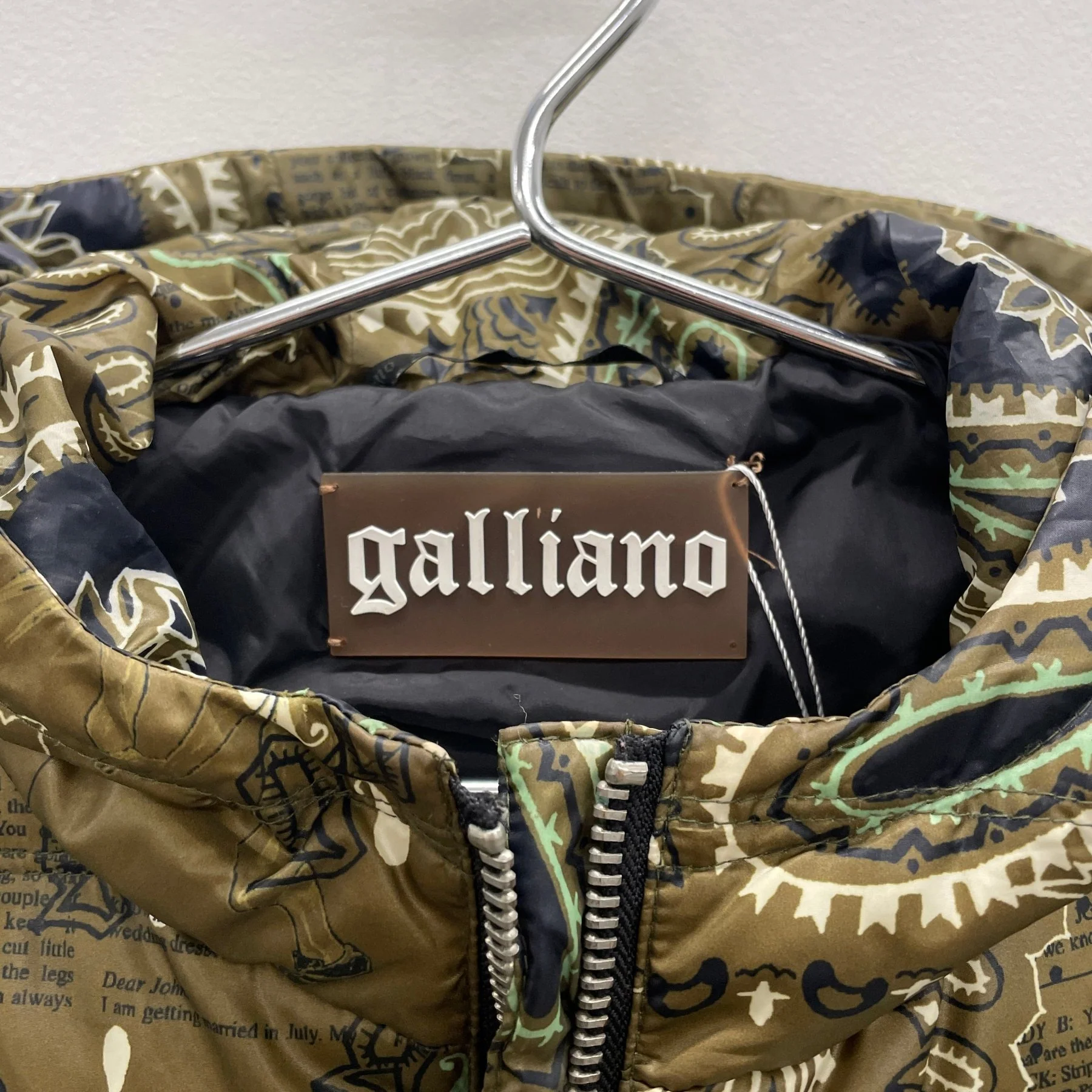 John Galliano Patterned Puffer Jacket - Image 10