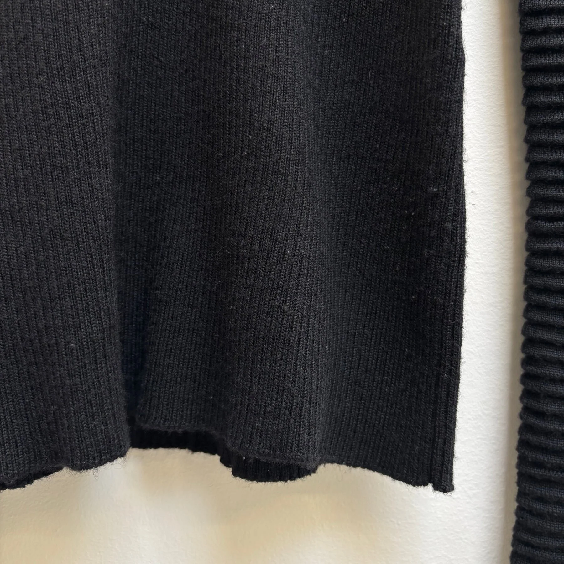 Junya Watanabe Ribbed V-Neck Shirt - Image 10