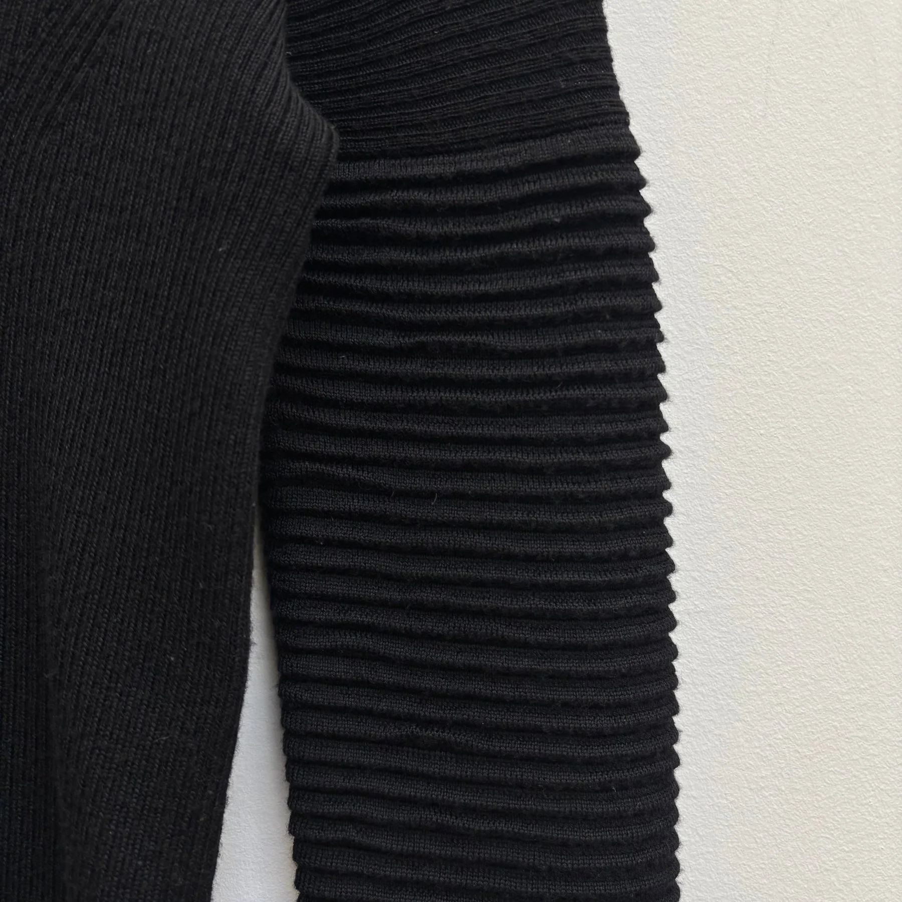 Junya Watanabe Ribbed V-Neck Shirt - Image 4