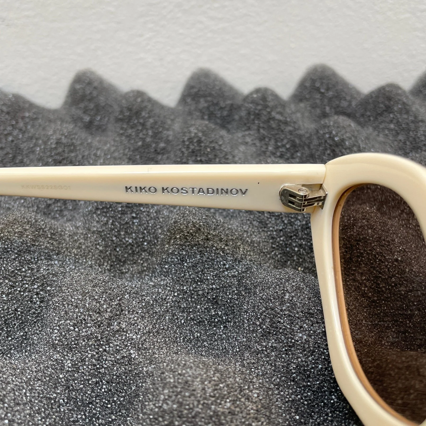 Kiko Kostadinov Octavia Rhomboid Cream Sunglasses - Image 6
