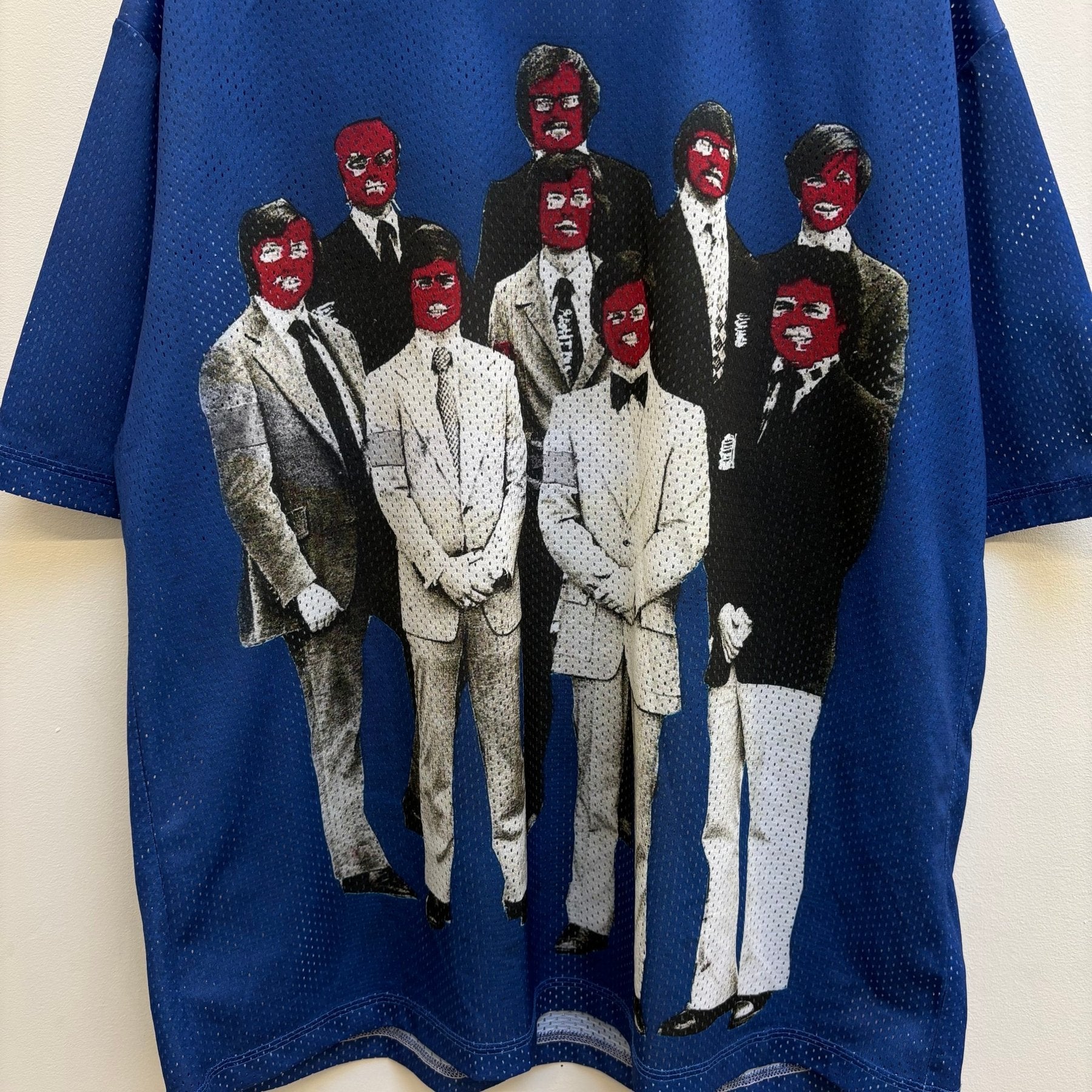 Kusikohc Perforated Jersey Graphic T-Shirt - Image 5