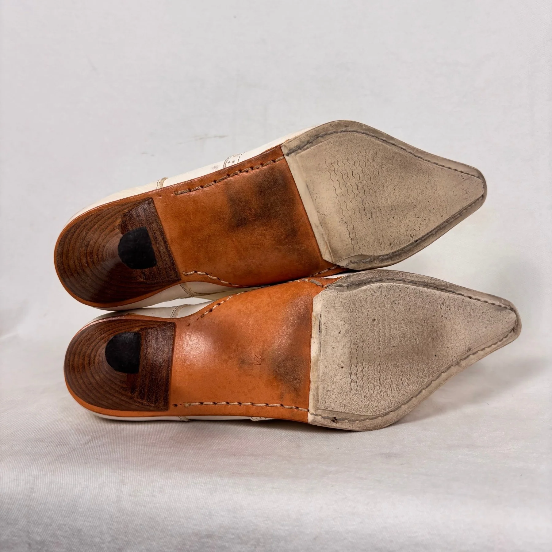00s Kyoji Maruyama Oxford Kitten Heel - Image 7
