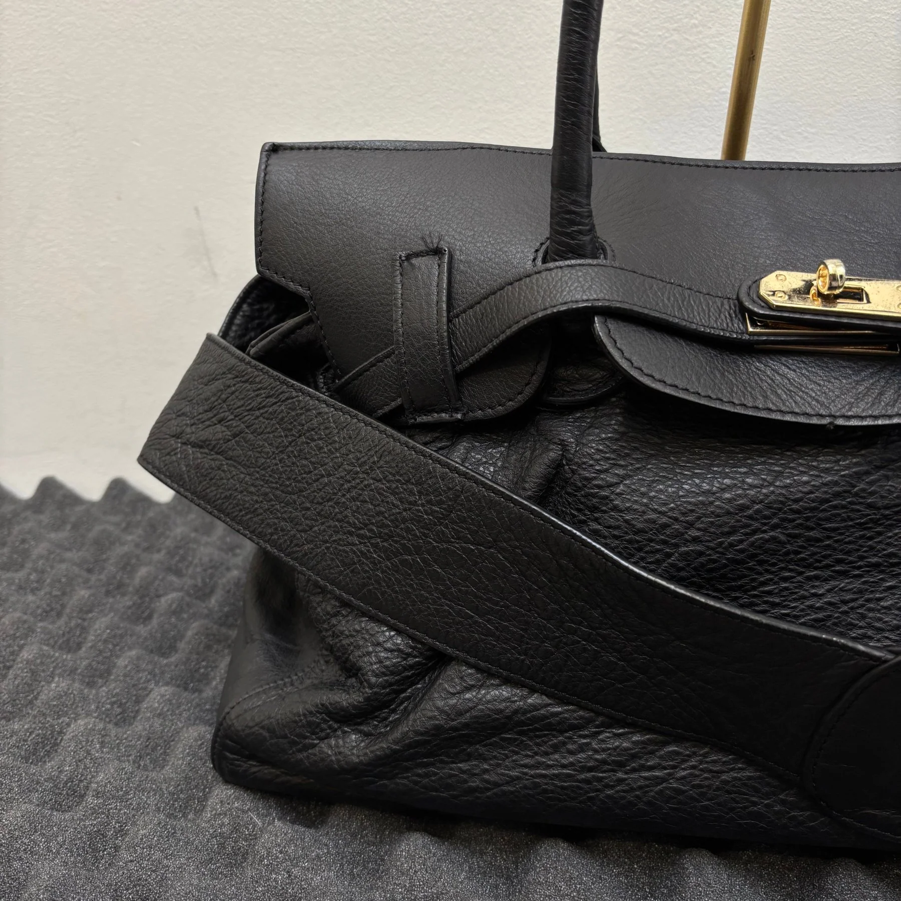 Large Textured Leather Firkin Shoulder Bag - Image 4