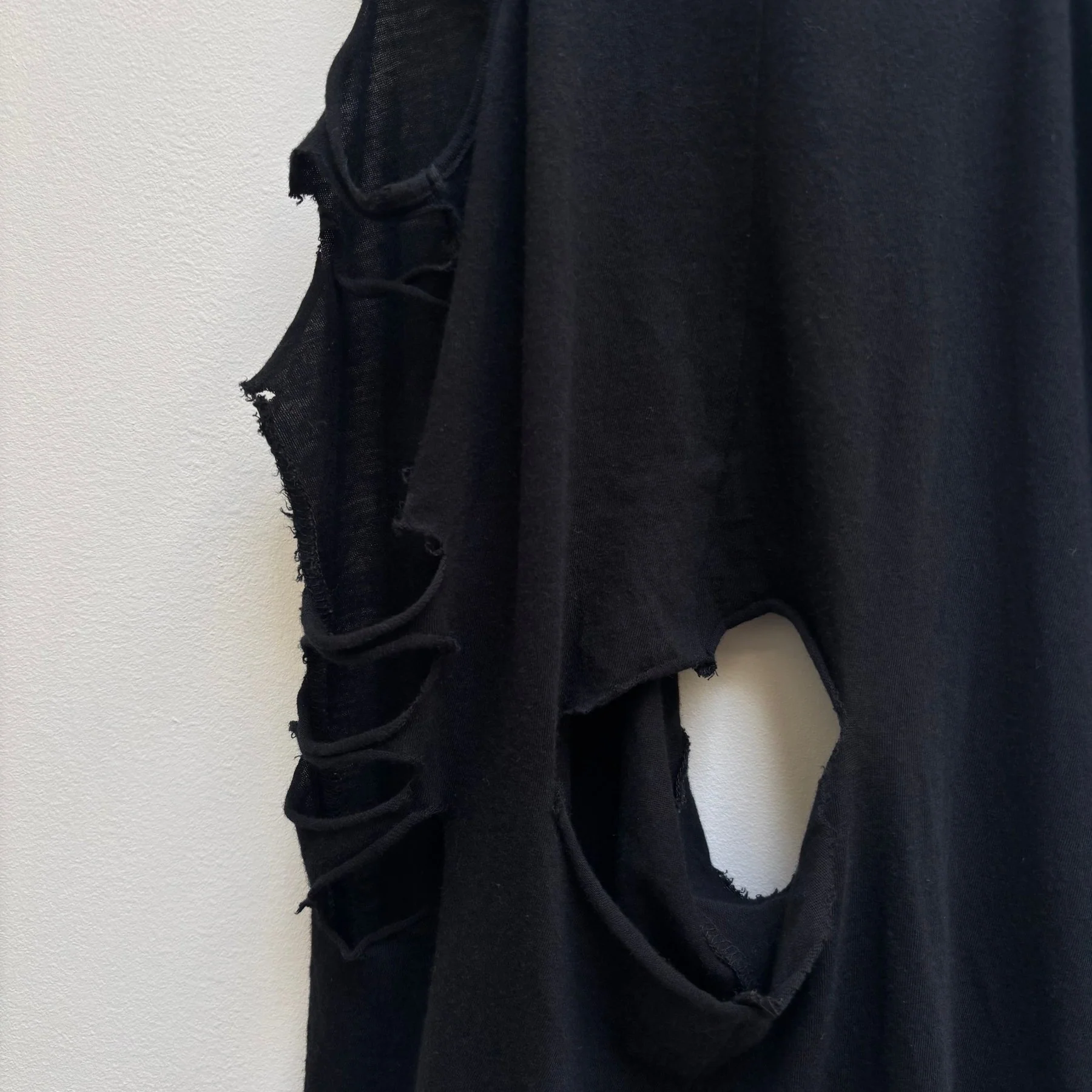 Le Grand Bleu (L.G.B) Distressed Tank Top - Image 5