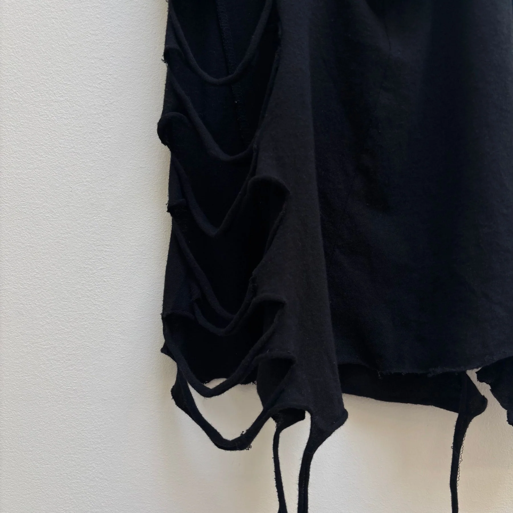 Le Grand Bleu (L.G.B) Distressed Tank Top - Image 6