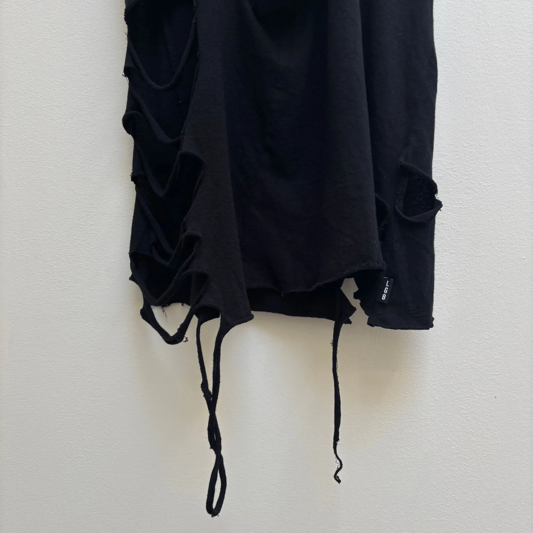Le Grand Bleu (L.G.B) Distressed Tank Top - Image 7