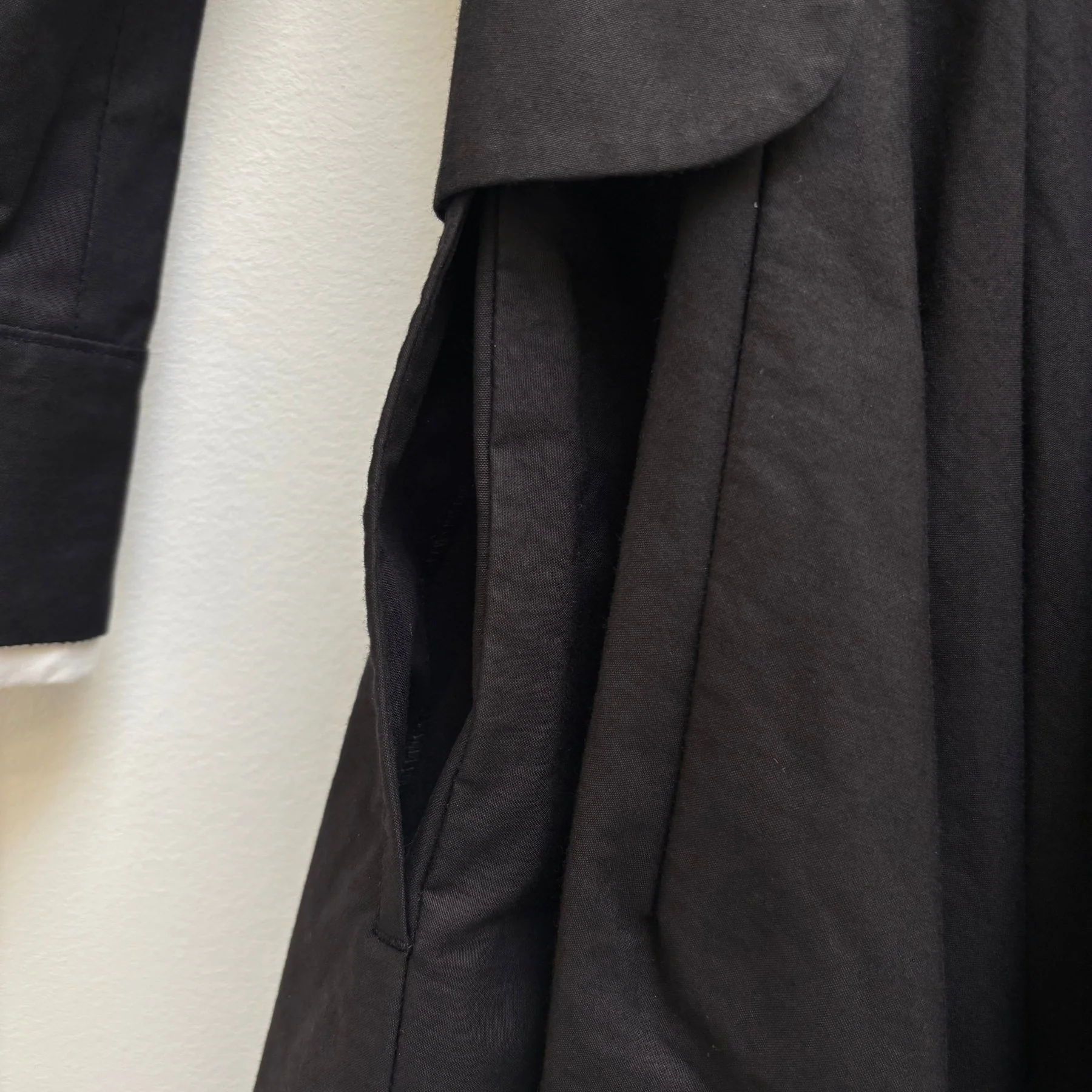 Limi Feu Double Breasted Long Coat - Image 9
