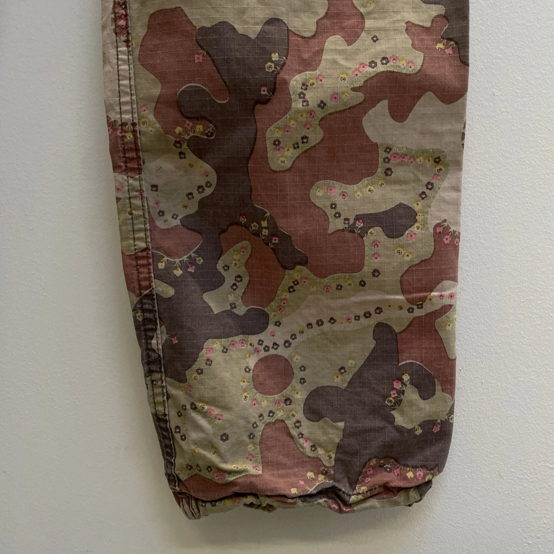 Mihara Yasuhiro Floral Camo Reconstructed Cargo Pants - Image 11