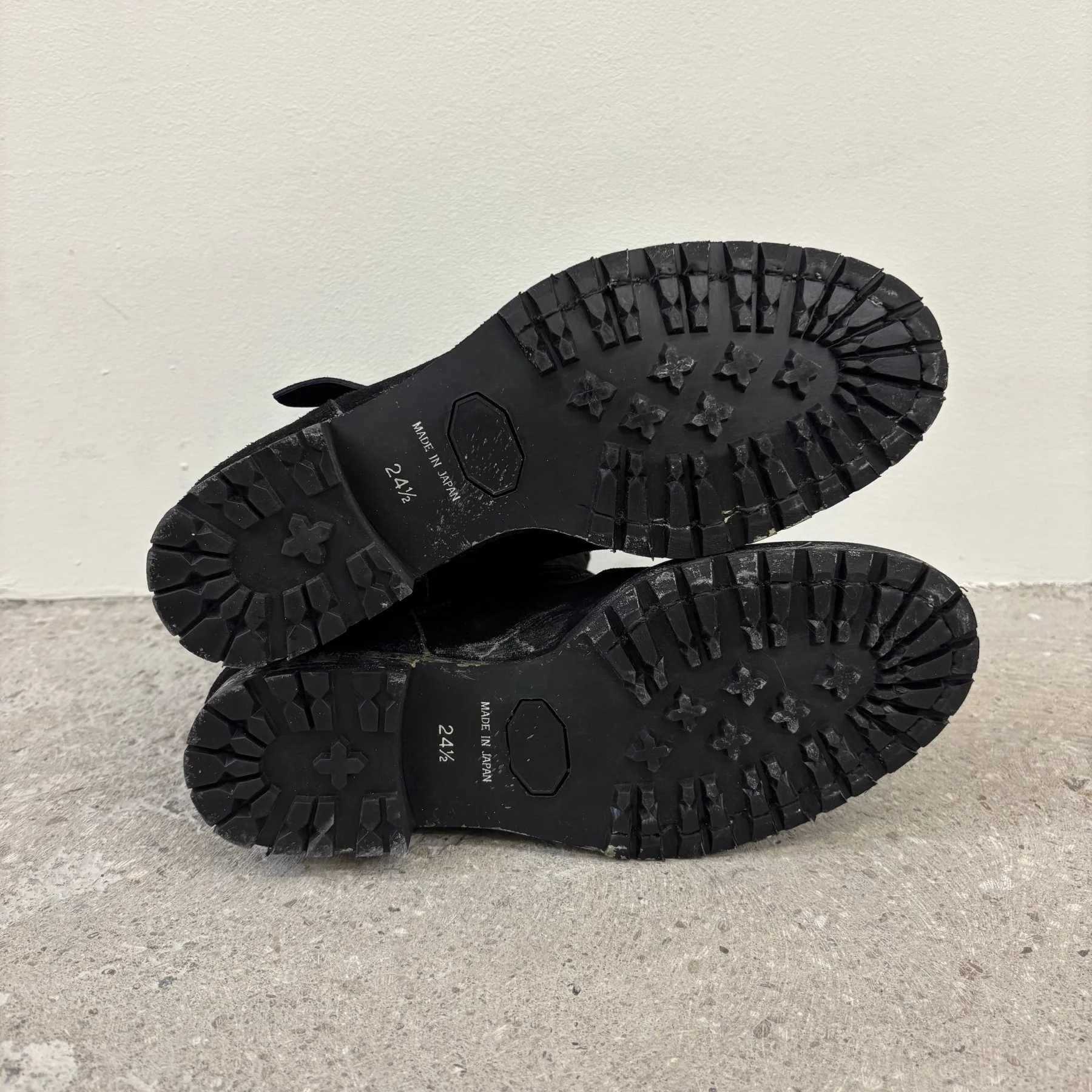 Mihara Yasuhiro Twisted Suede Engineer Boots - Image 10