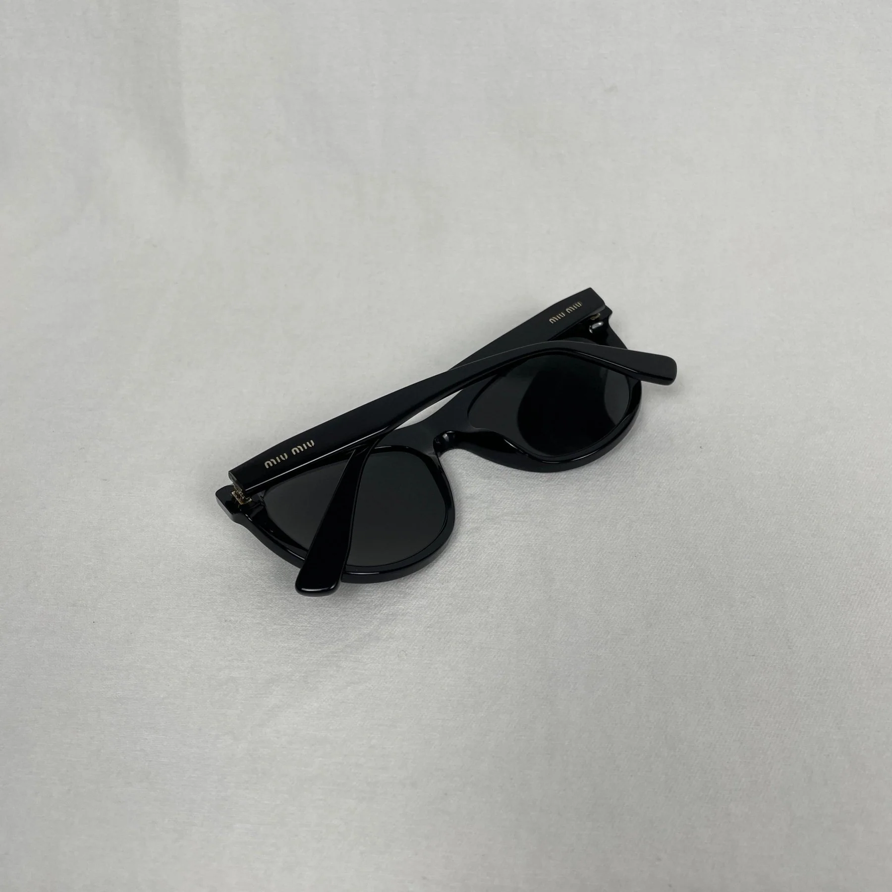 Miu Miu Black Tinted Sunglasses - Image 8