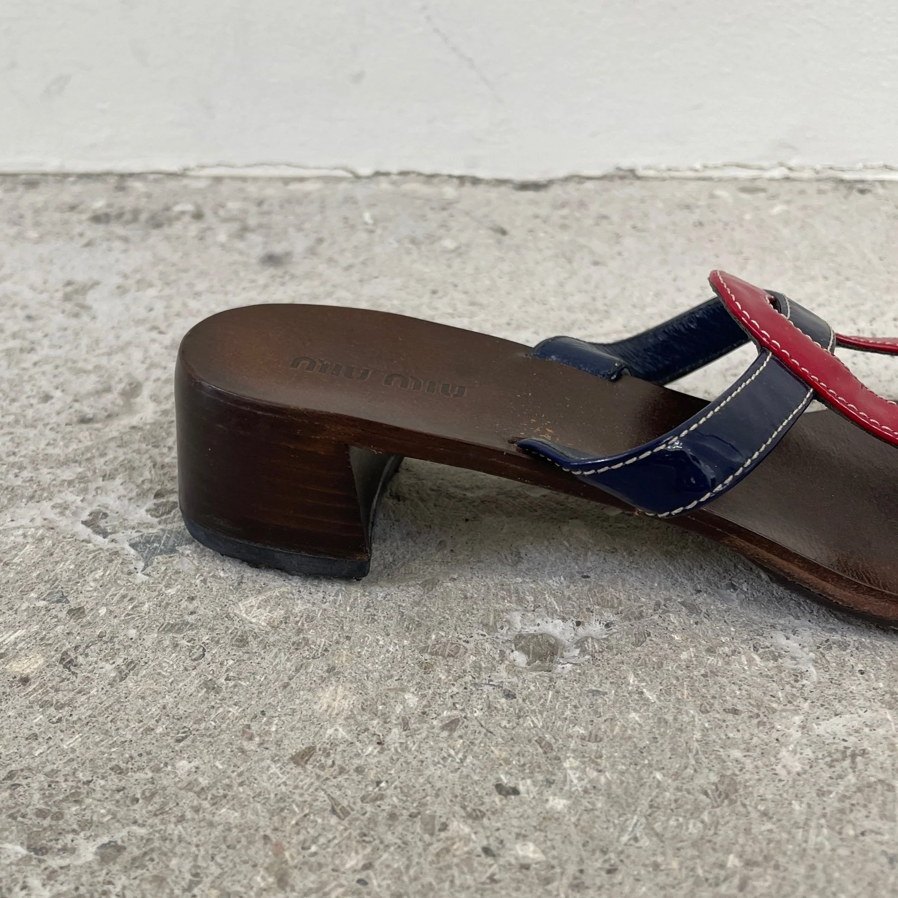Miu Miu Contrast Patent Leather Low Block Heel - Image 6