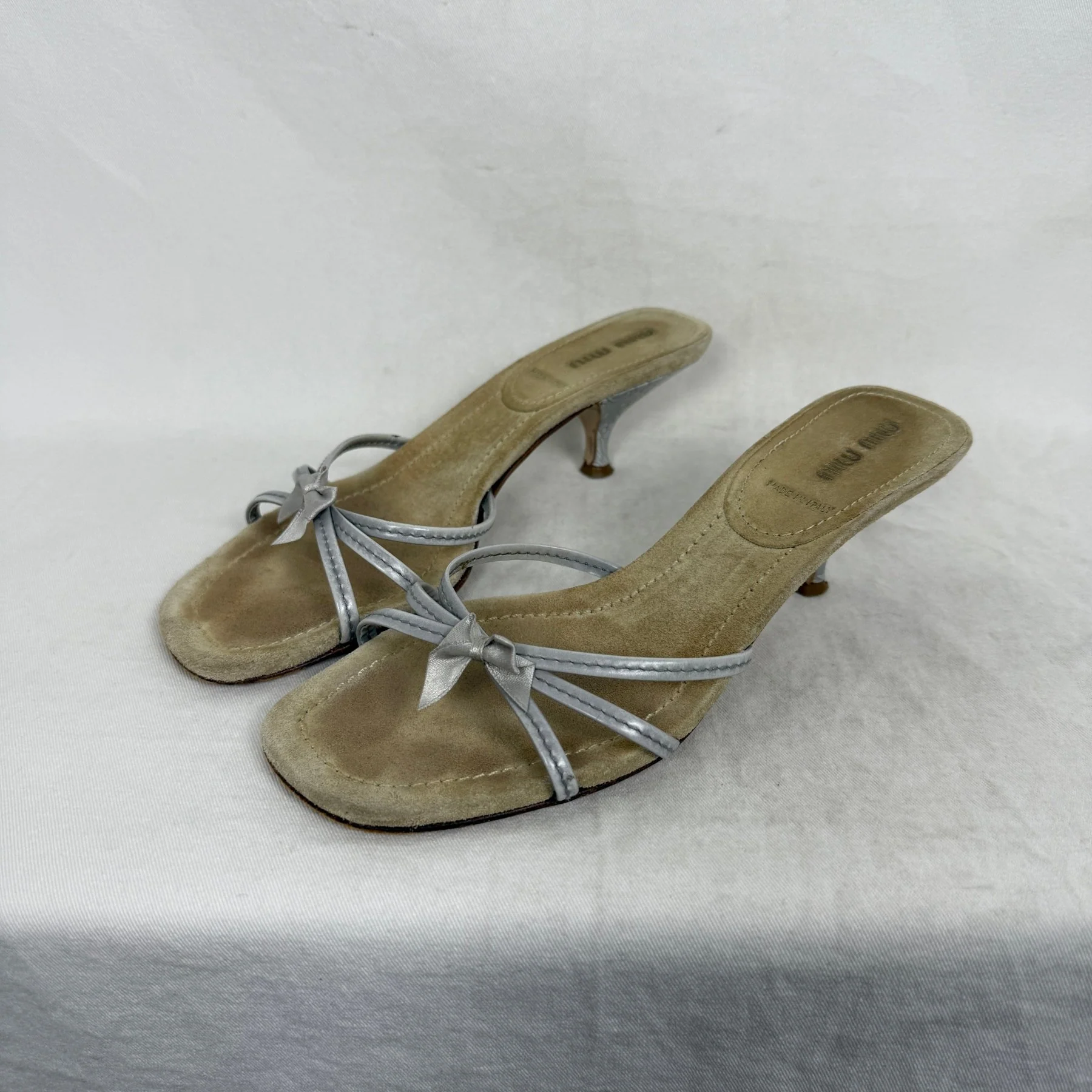 00s Miu Miu Bow Kitten Heels - Image 3