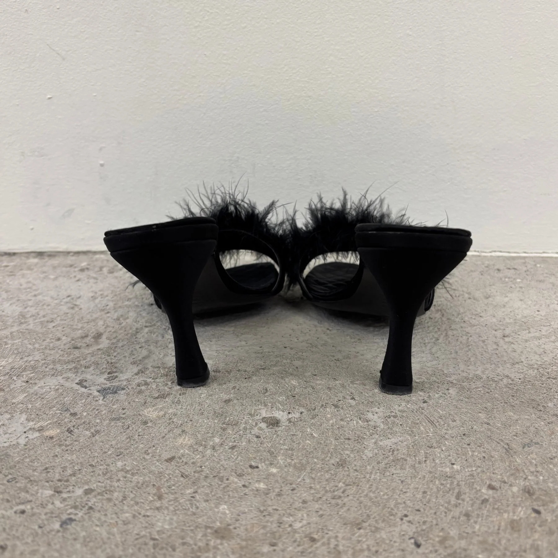 Moschino Quilted Feather Sandal Heels - Image 4
