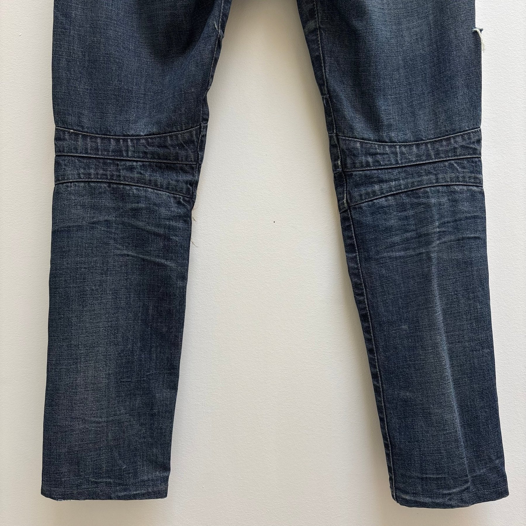 Pierre Balmain Distressed Jeans - Image 11