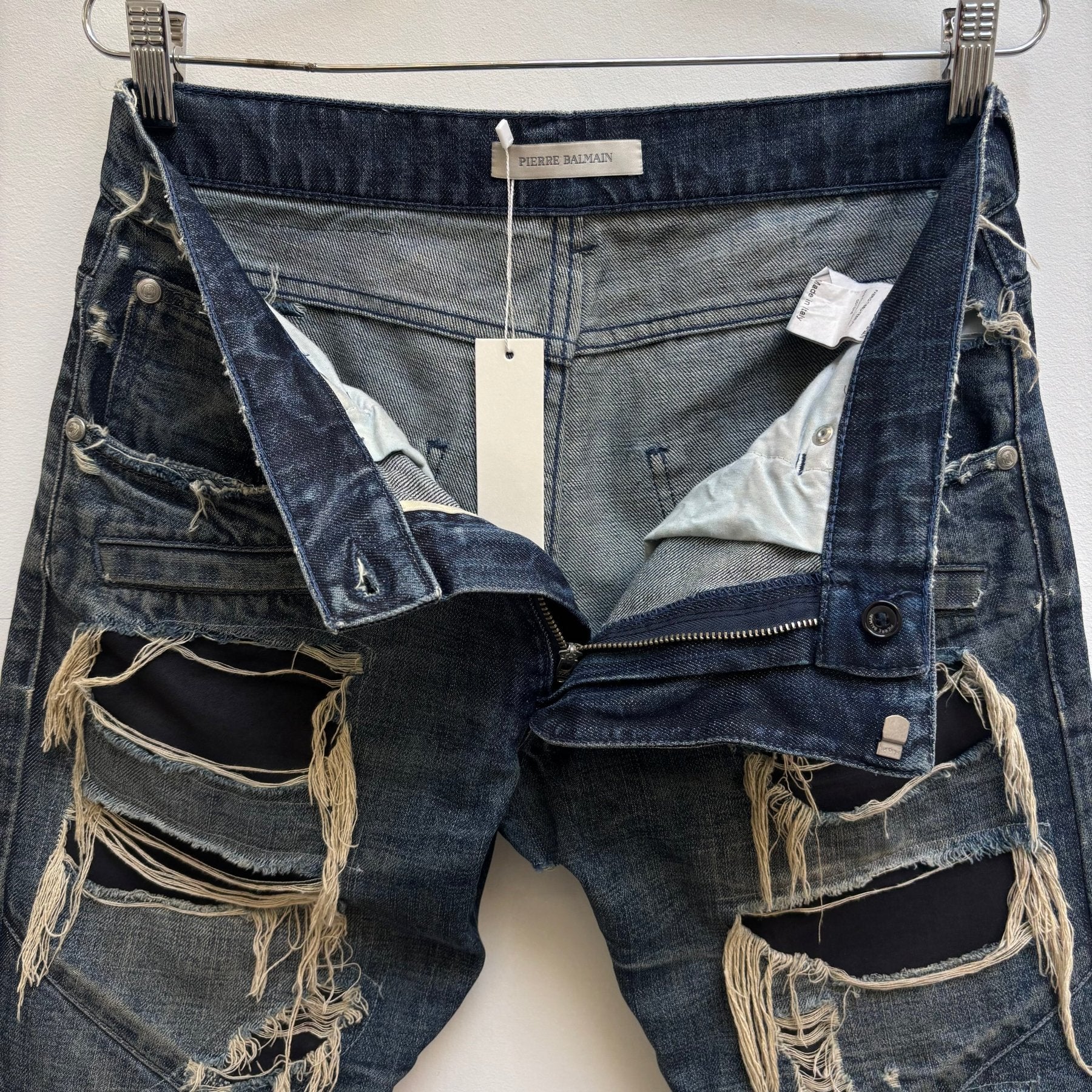 Pierre Balmain Distressed Jeans - Image 16