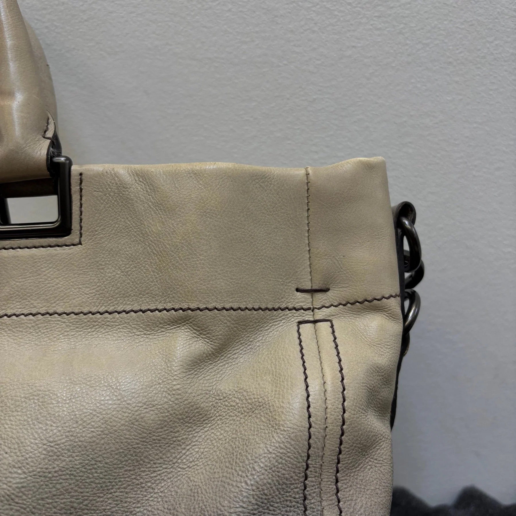 Prada Gradient Leather Shoulder Bag - Image 10