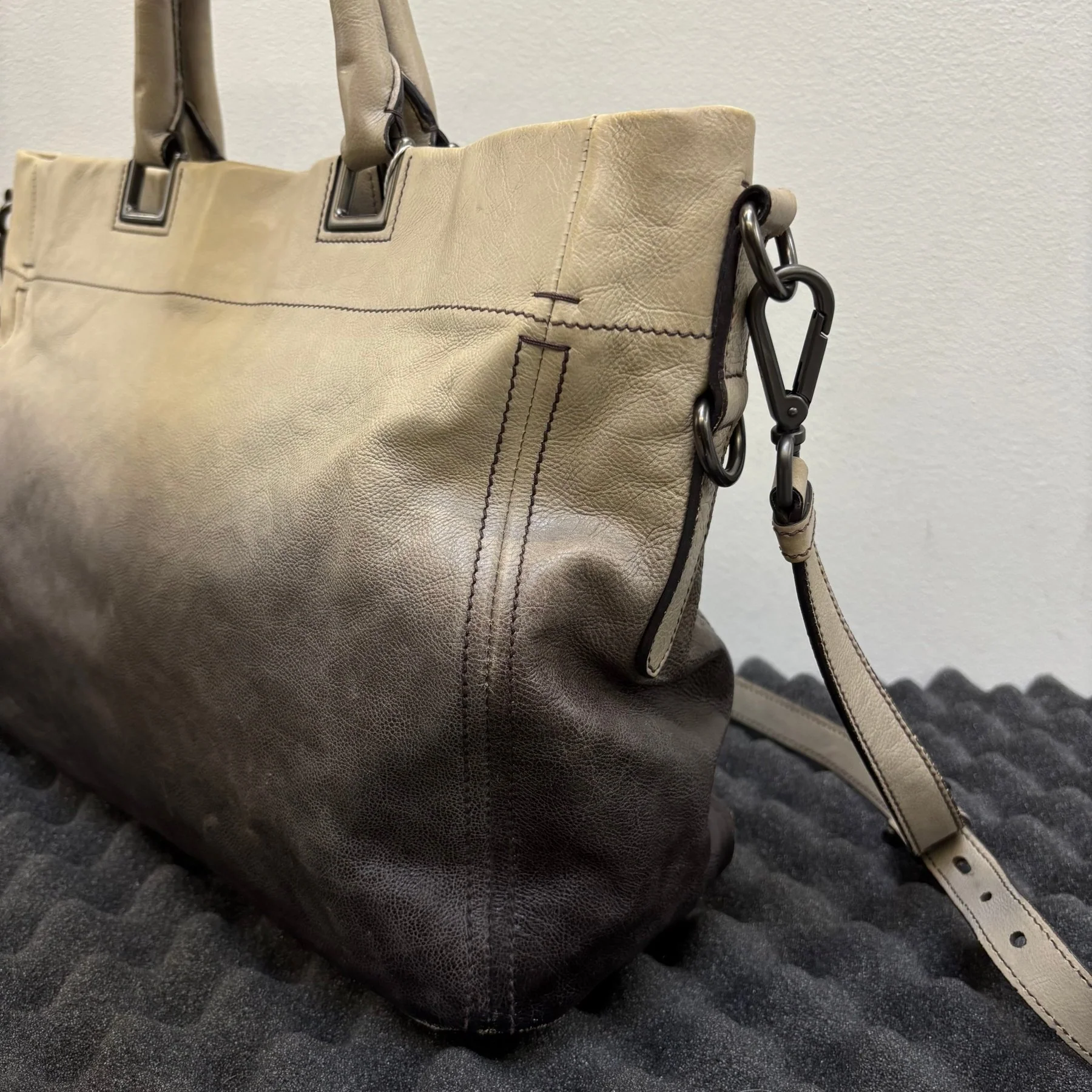 Prada Gradient Leather Shoulder Bag - Image 13