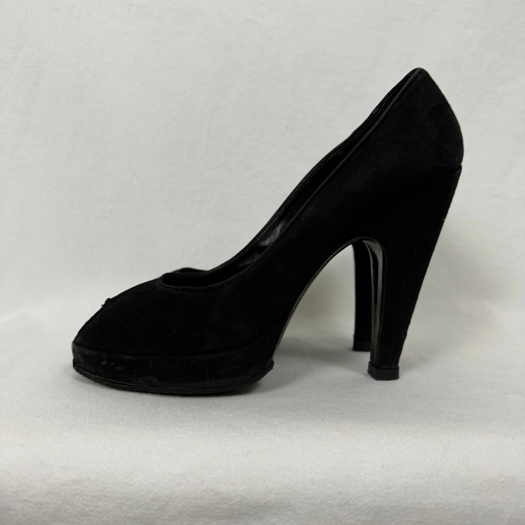 Prada Suede Pumps - Image 4