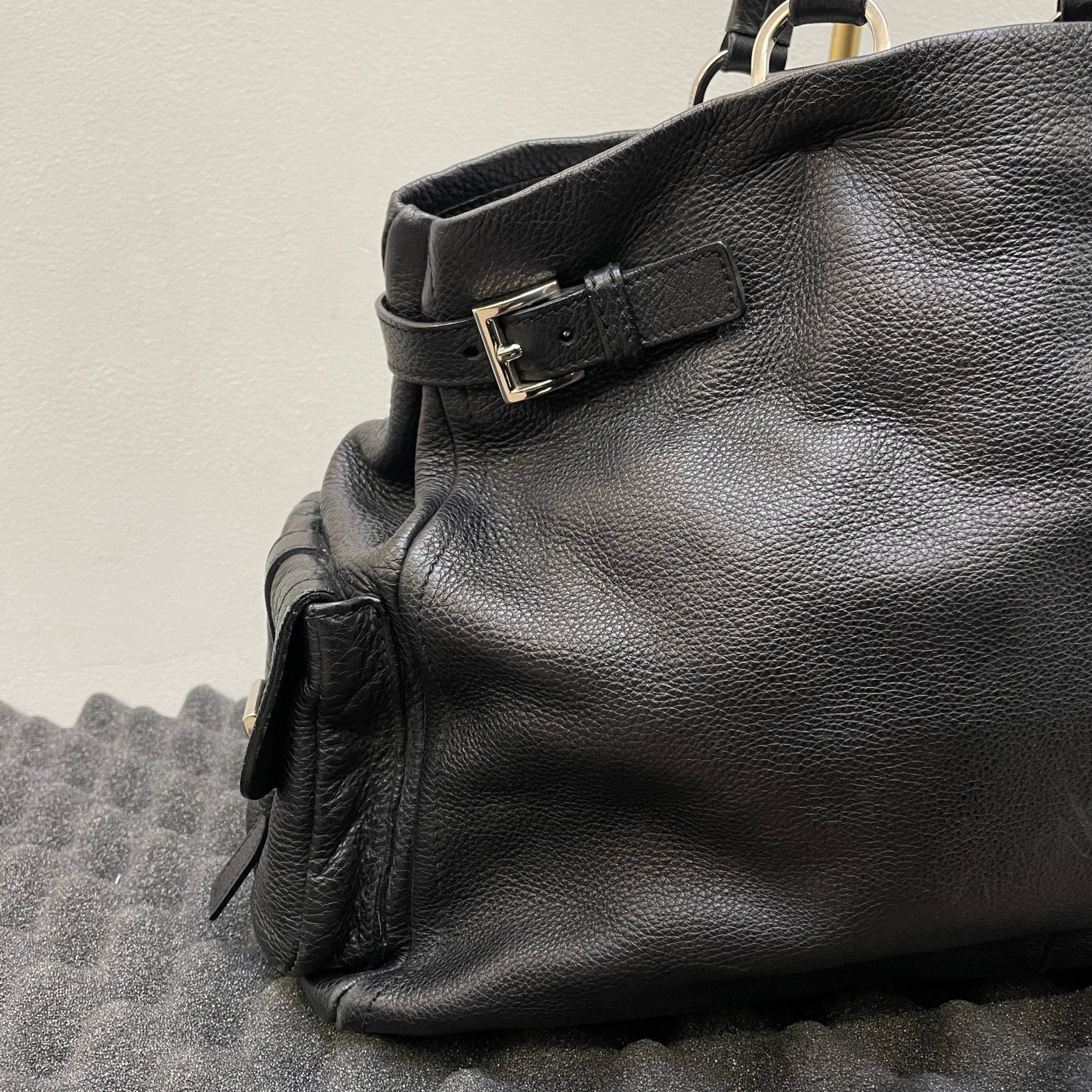 SS04 Prada Vitello Daino Side Pocket Leather Handbag - Image 6