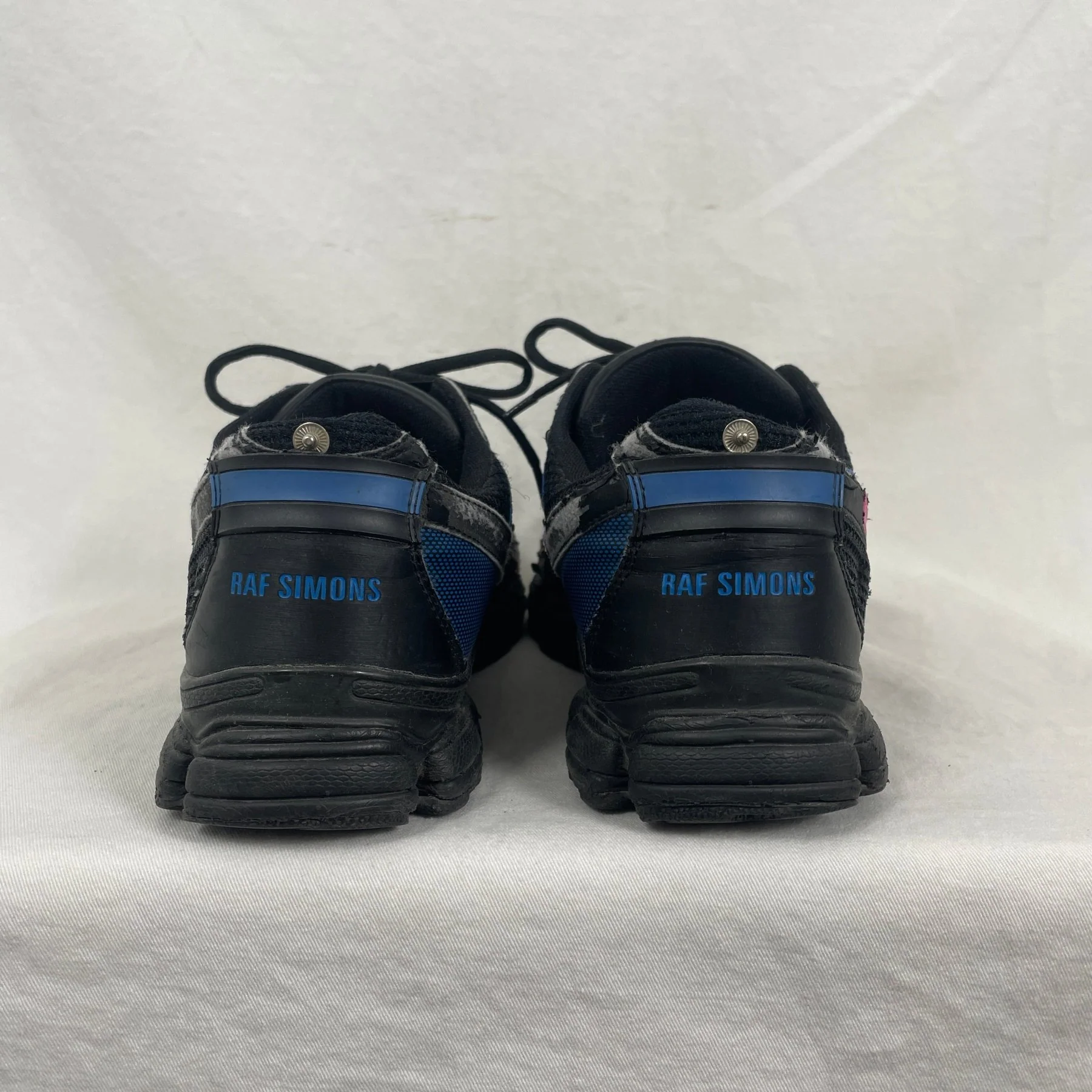 Raf Simons FW09 Tech Trainers - Image 4