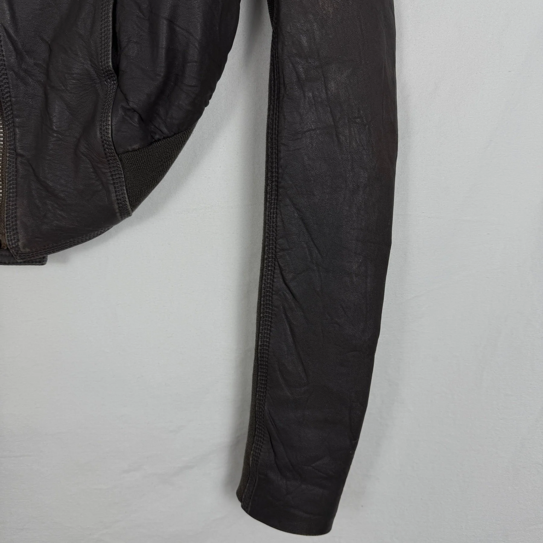 FW04 Rick Owens Cropped Bomber Jacket - Image 5